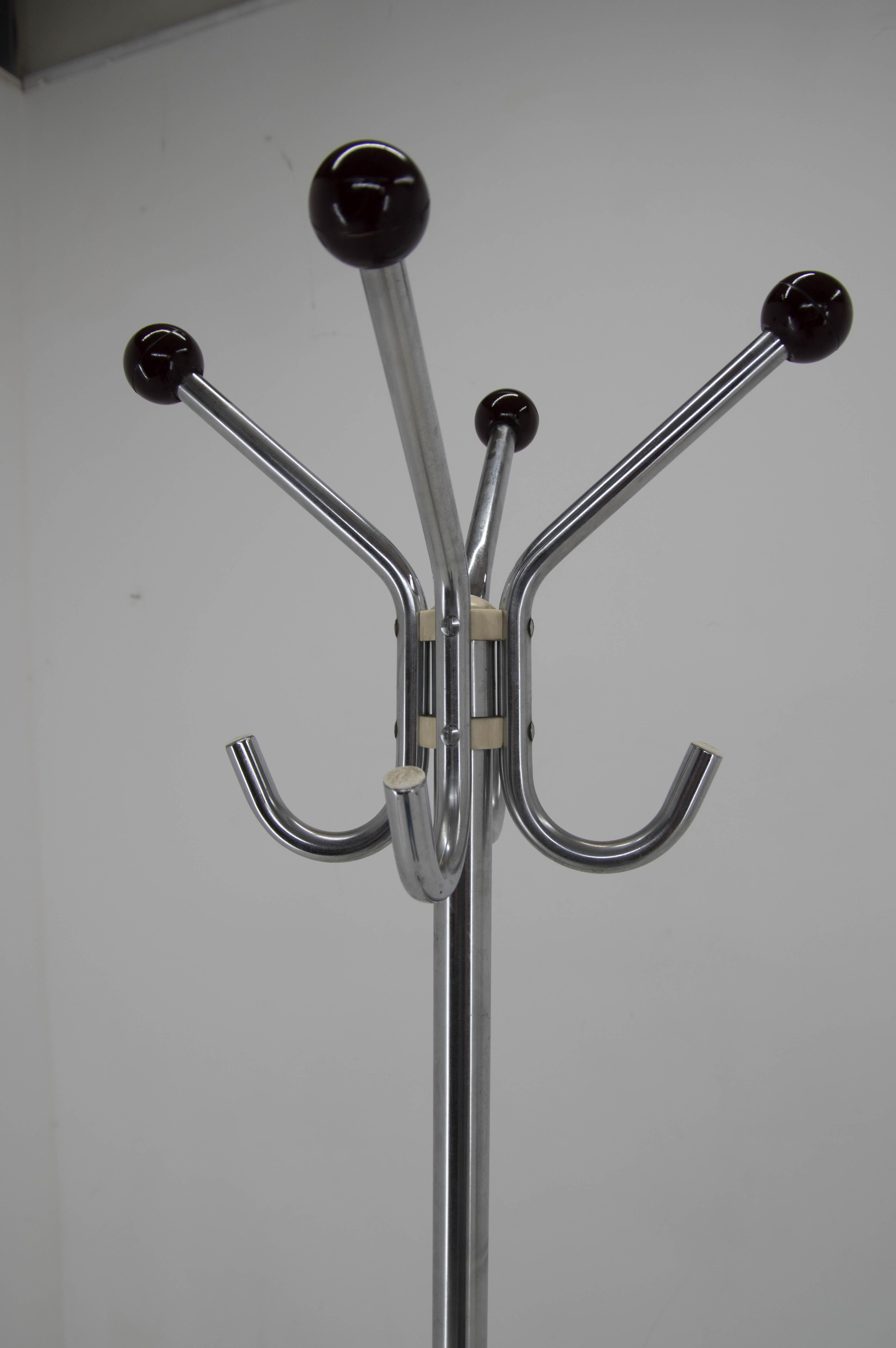 Bauhaus Coat Stand by Slezák, 1930s In Good Condition For Sale In Praha, CZ