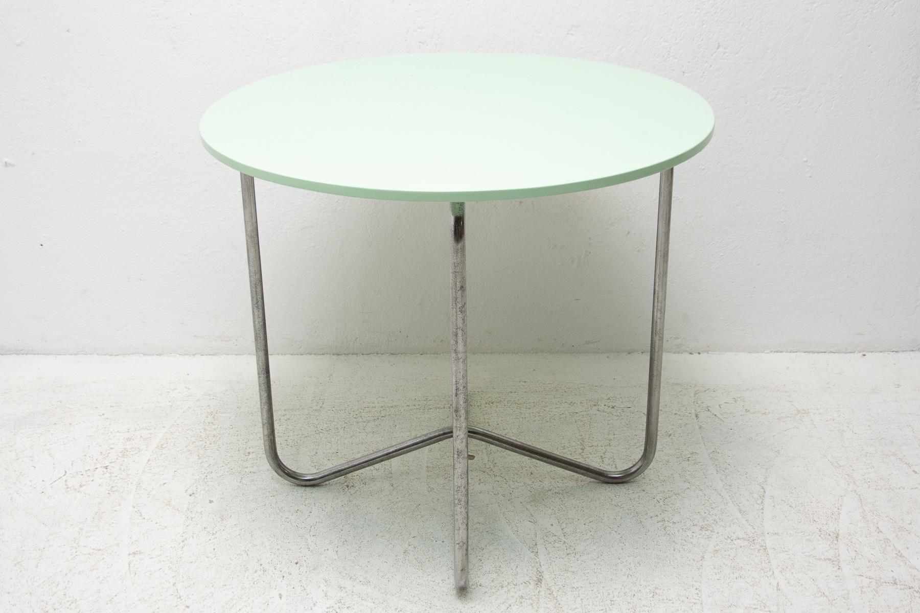 20th Century Bauhaus Coffee Table by Hynek Gottwald, Czechoslovakia, 1930´s For Sale