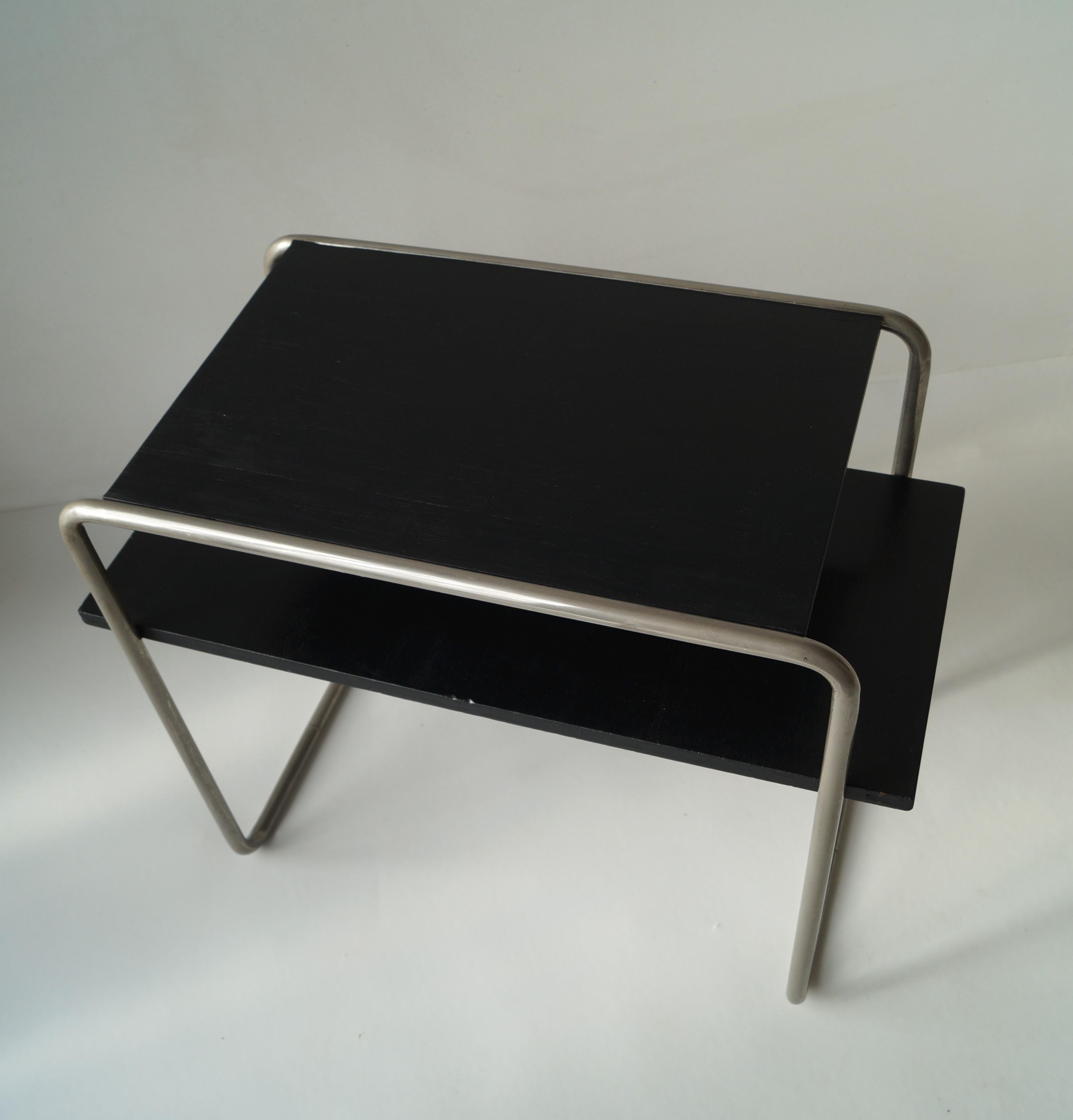 Bauhaus console table Model B12 by Marcel Breuer for Thonet, 1930s For Sale 3