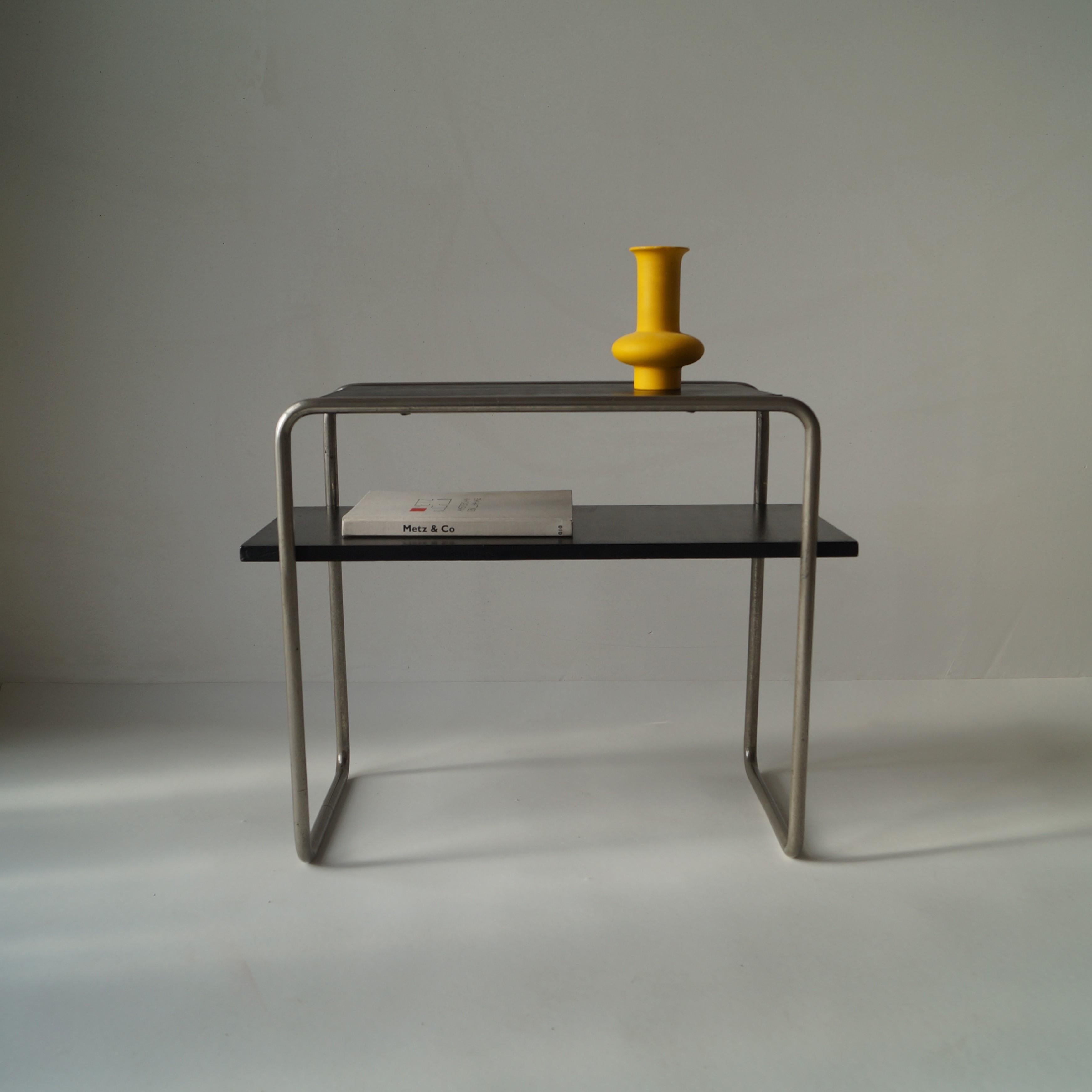 Bauhaus console table Model B12 by Marcel Breuer for Thonet, 1930s For Sale 9
