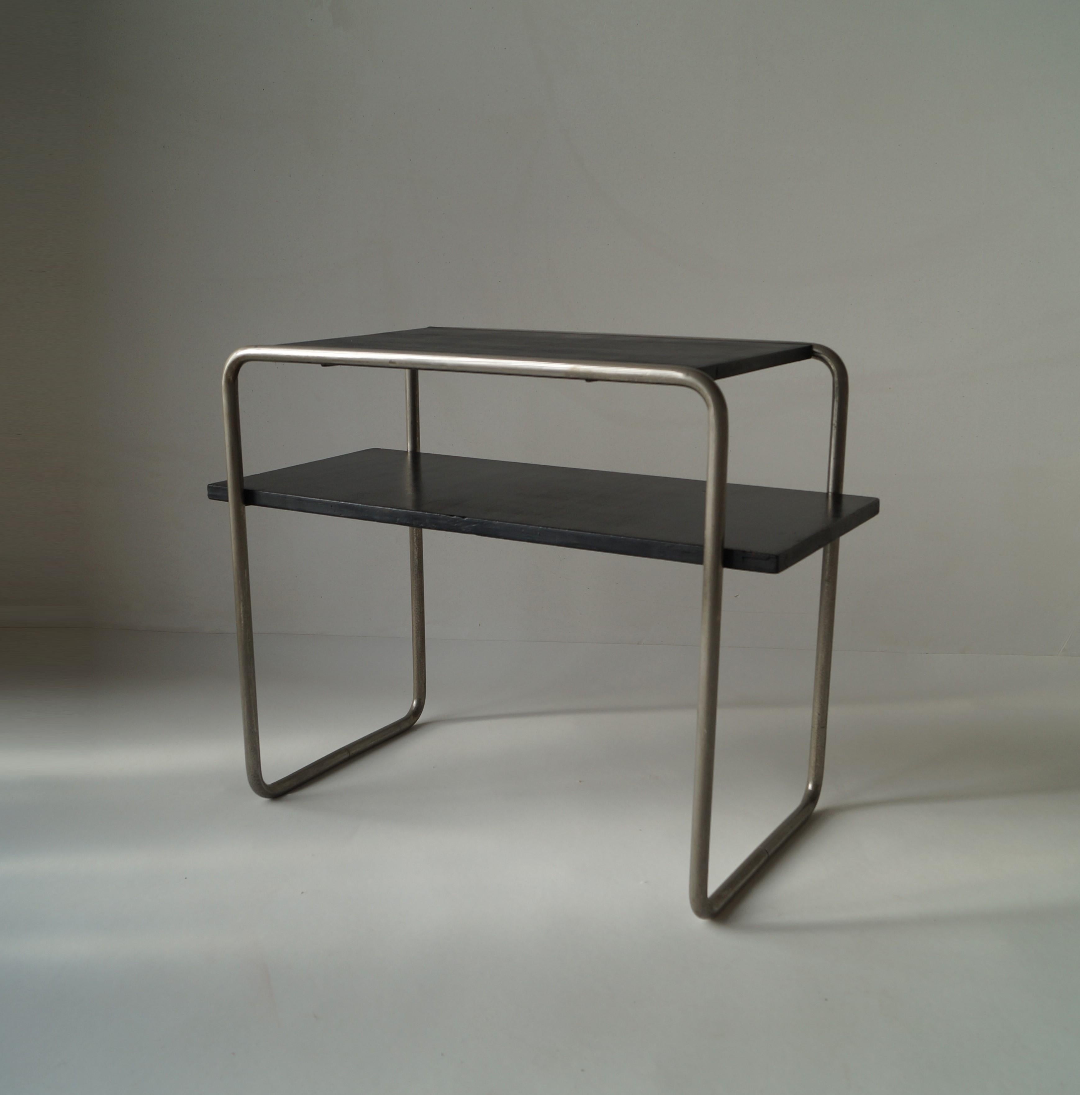 Bauhaus console table Model B12 by Marcel Breuer for Thonet, 1930s For Sale 1