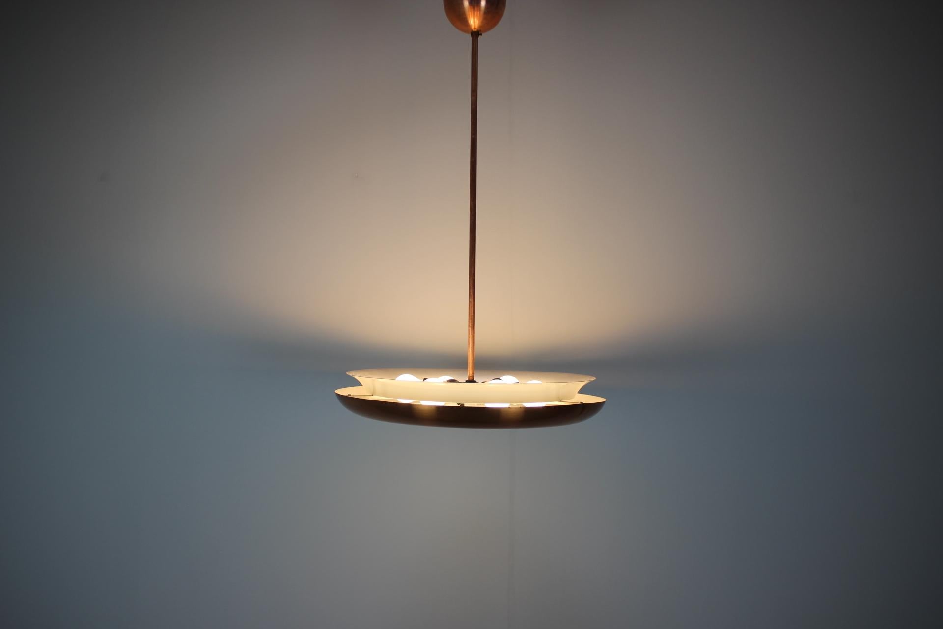 Lampadario in rame Bauhaus UFO di Josef Hurka, Cecoslovacchia, anni '30 in vendita 5