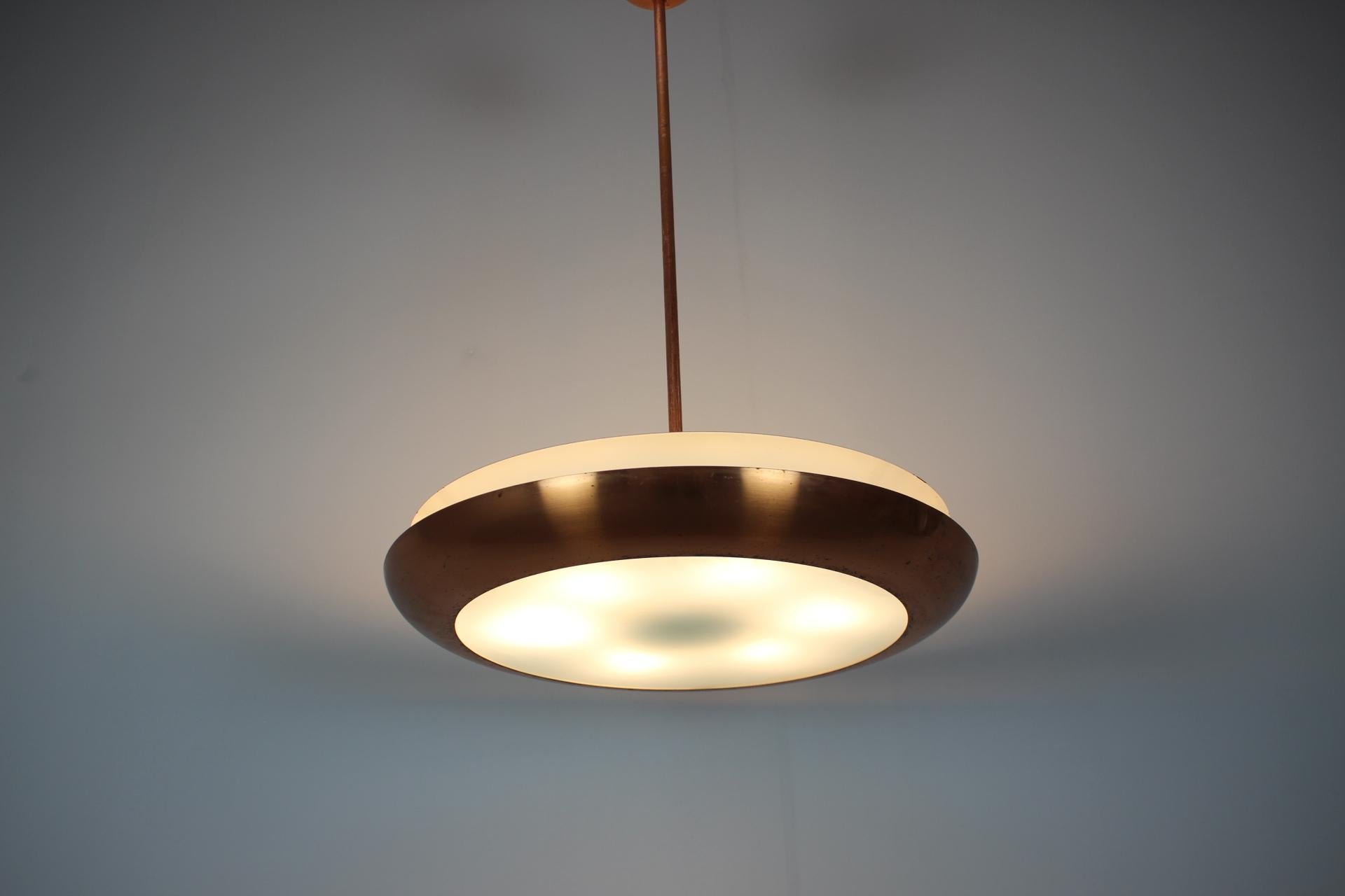 Lampadario in rame Bauhaus UFO di Josef Hurka, Cecoslovacchia, anni '30 in vendita 6