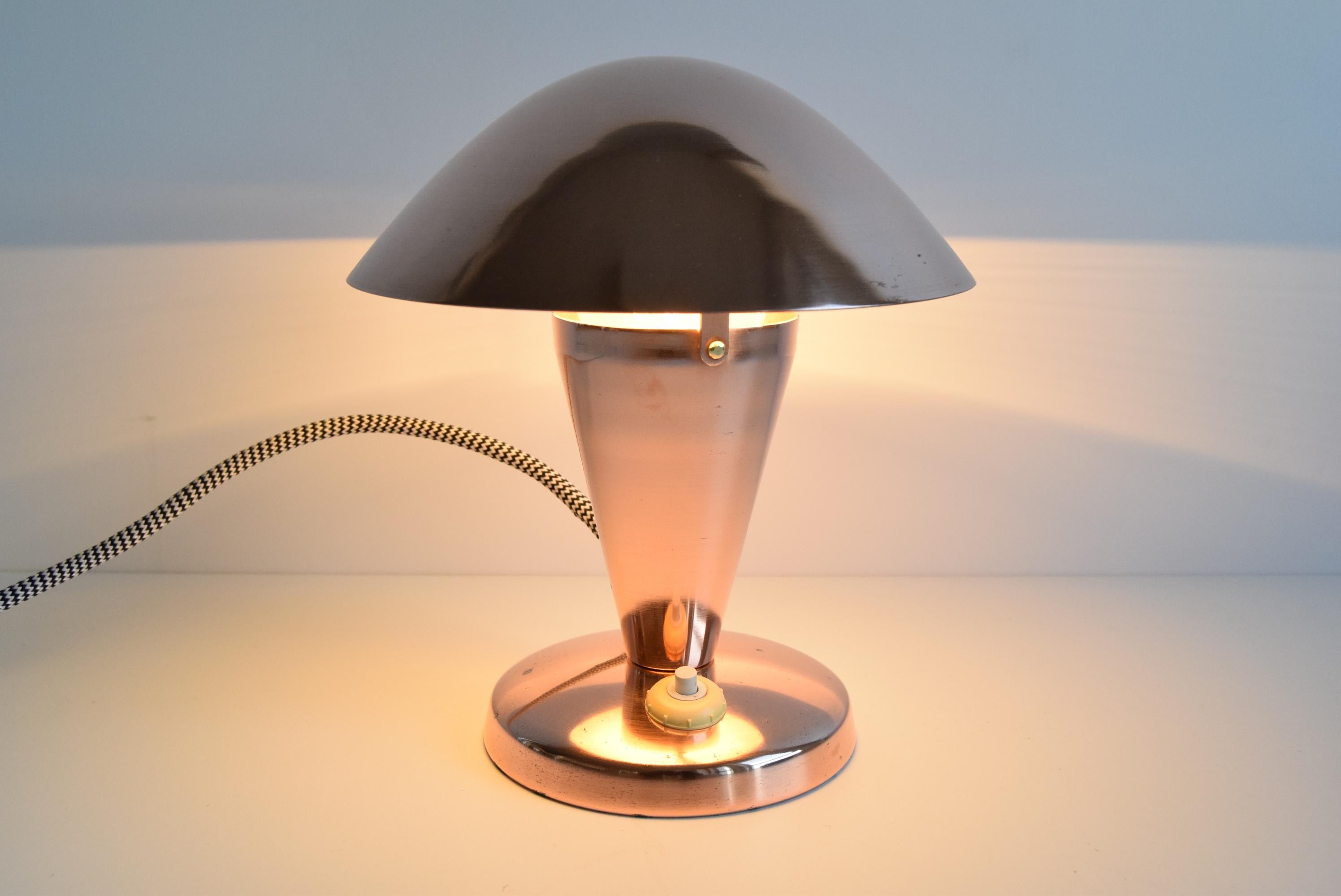 Lampe de table Bauhaus, Tchécoslovaquie, années 1930 en vente 4