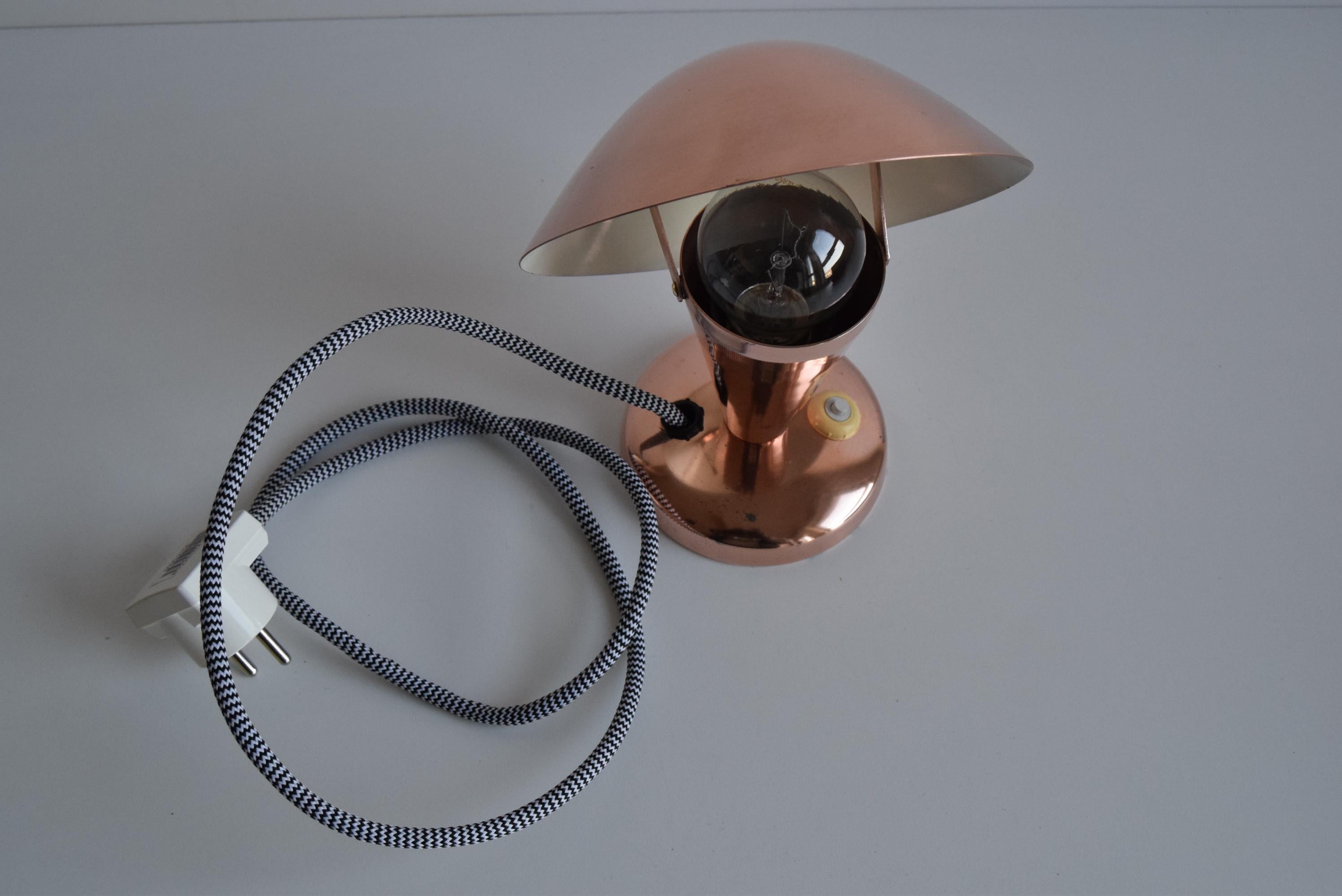 Lampe de table Bauhaus, Tchécoslovaquie, années 1930 en vente 6