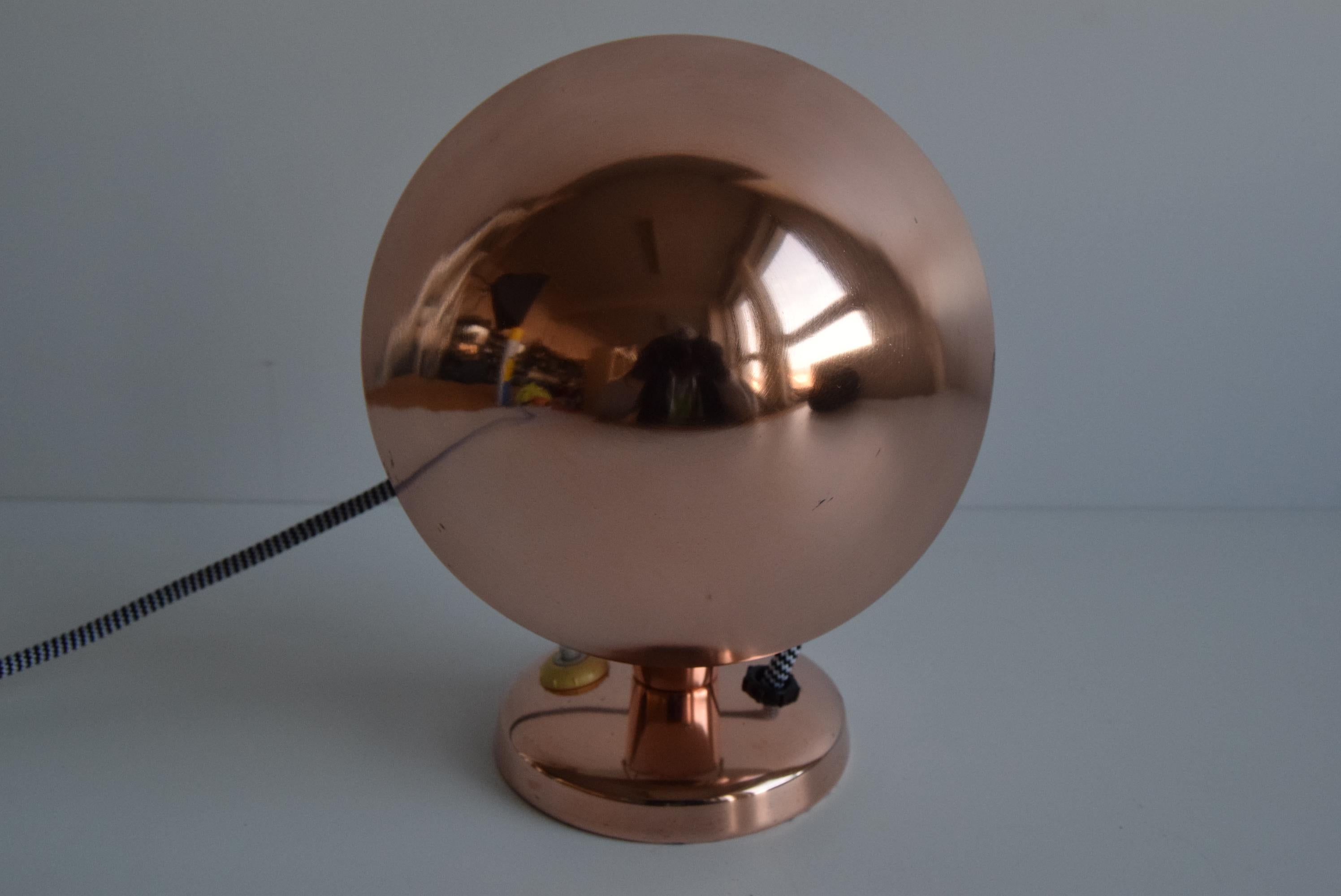 Lampe de table Bauhaus, Tchécoslovaquie, années 1930 en vente 1