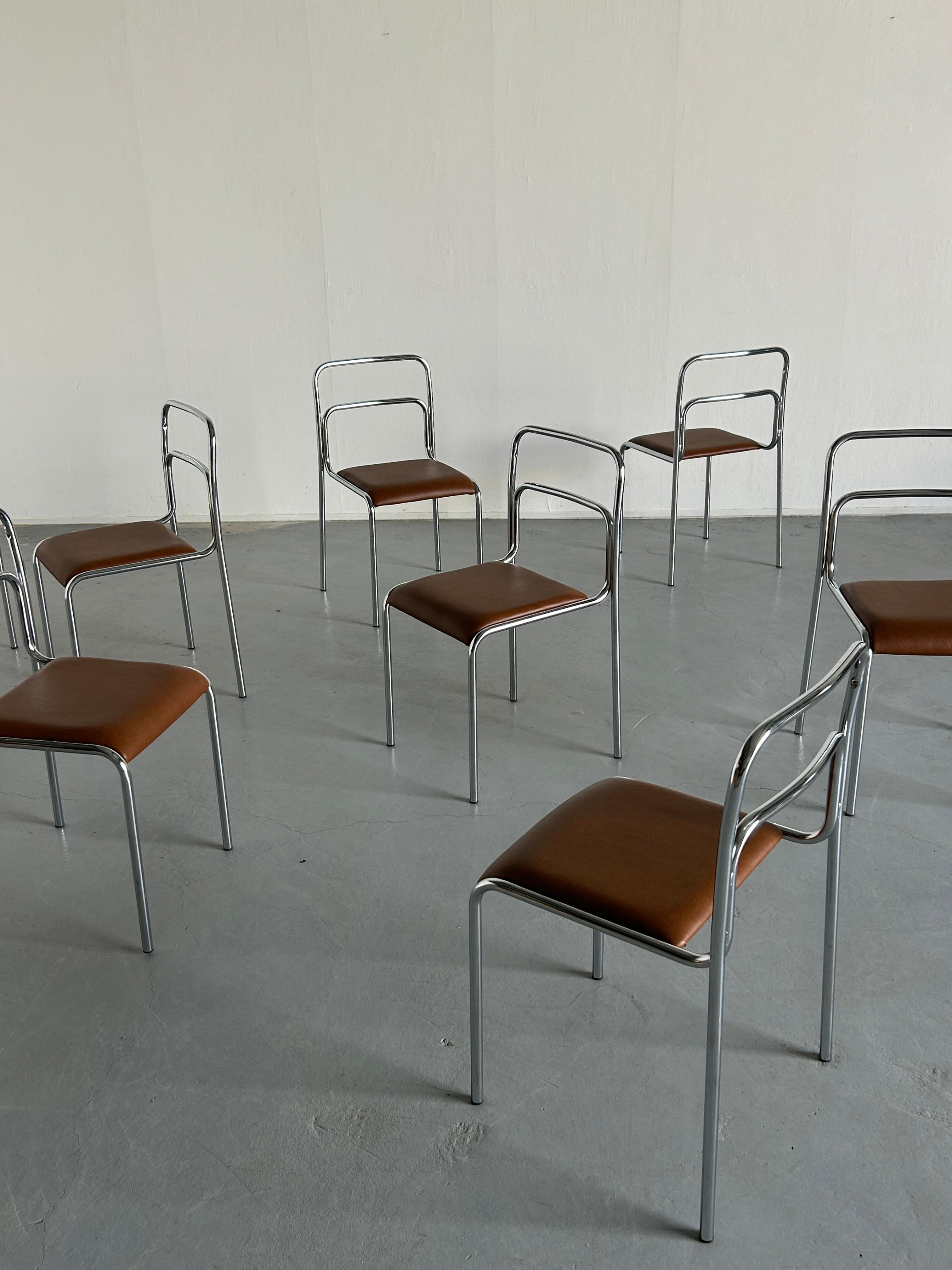 Chaises de salle à manger Bauhaus Design en acier tubulaire chromé et faux cuir Brown, années 1980 Bon état - En vente à Zagreb, HR