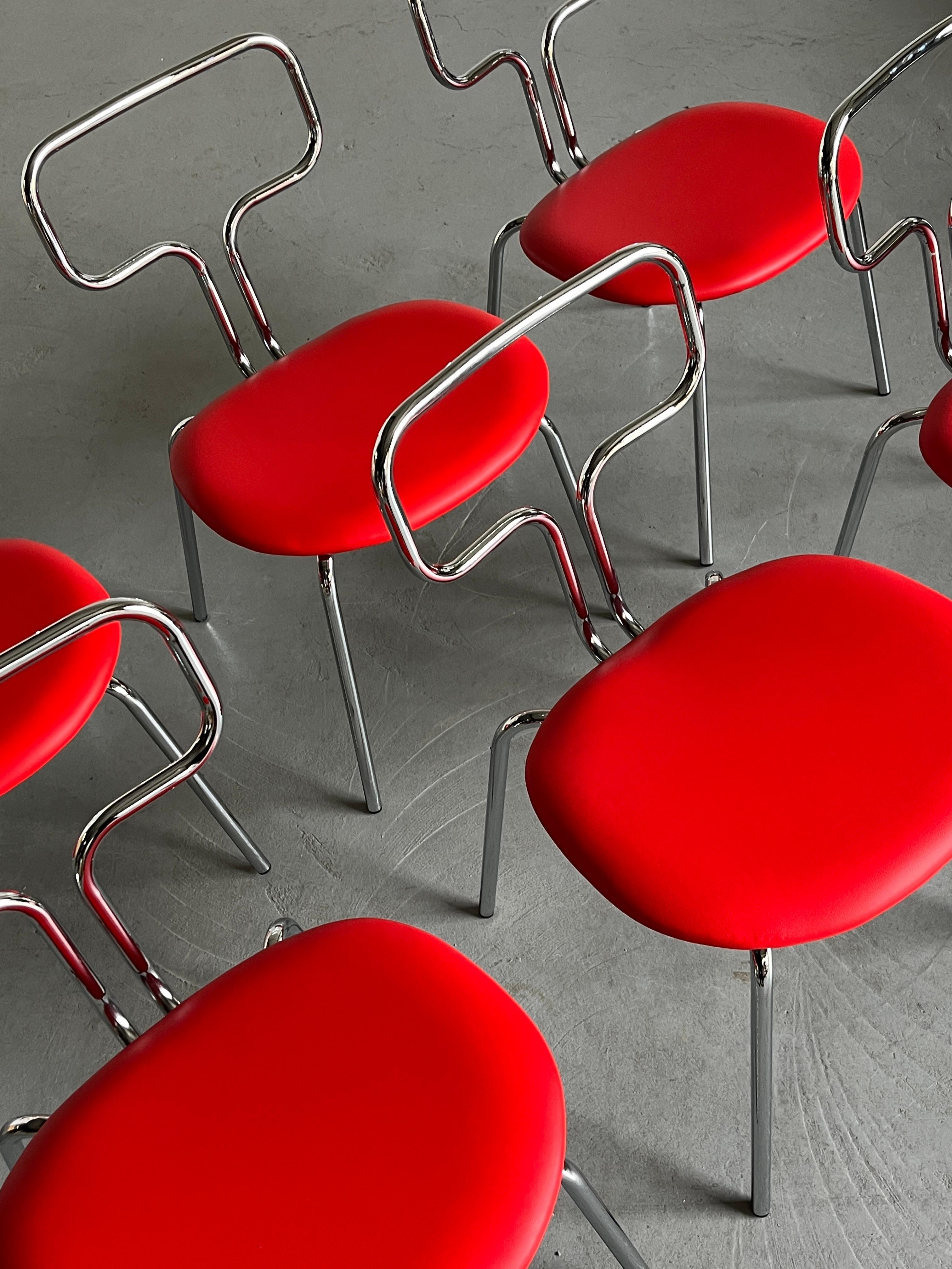 Bauhaus Design Curved Chrome Tubular Steel and Faux Leather Dining Chairs For Sale 4