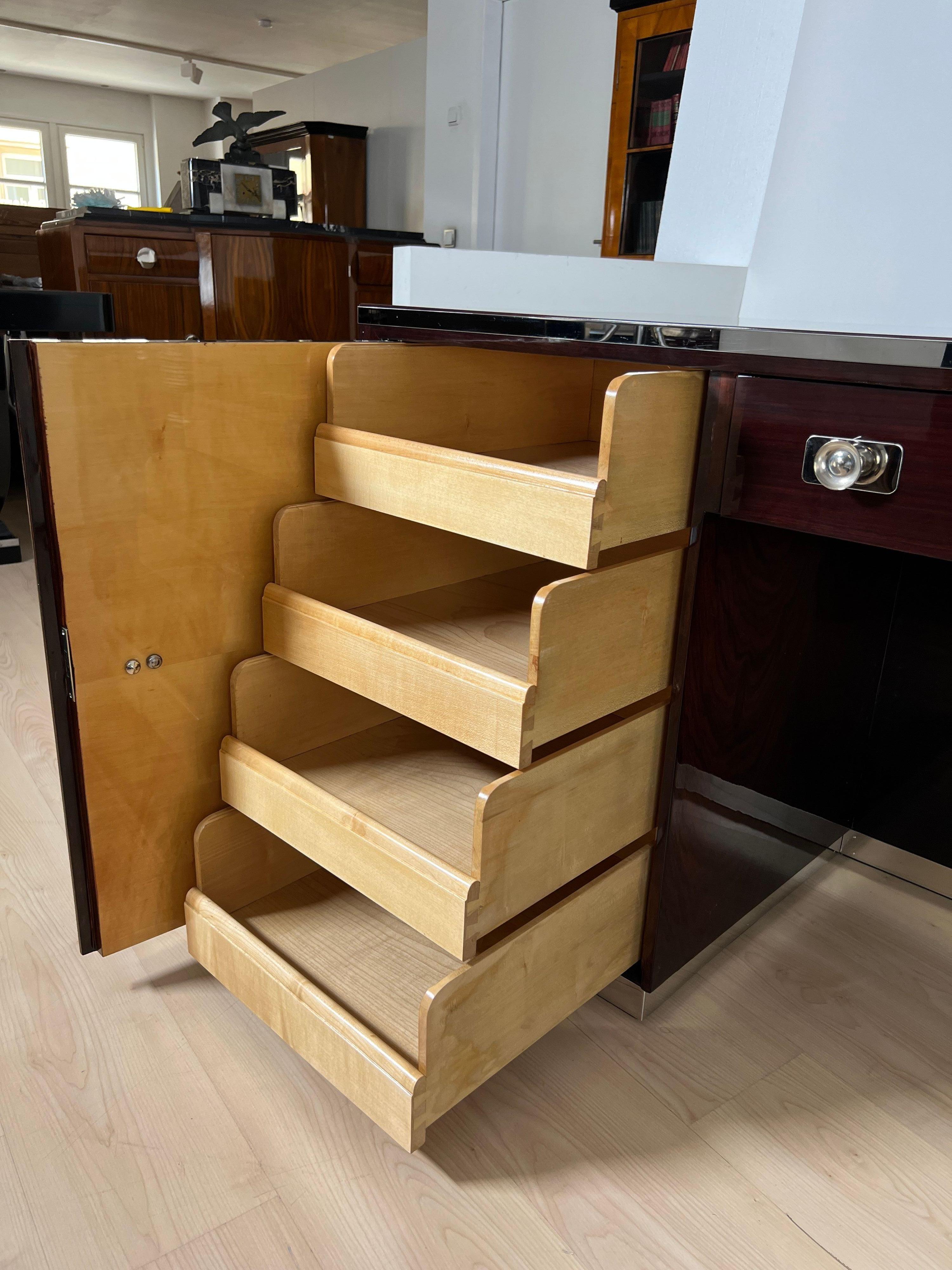 Bauhaus Desk by Erich Dieckmann, Rosewood, Lacquer, Maple, Germany circa 1925 For Sale 3