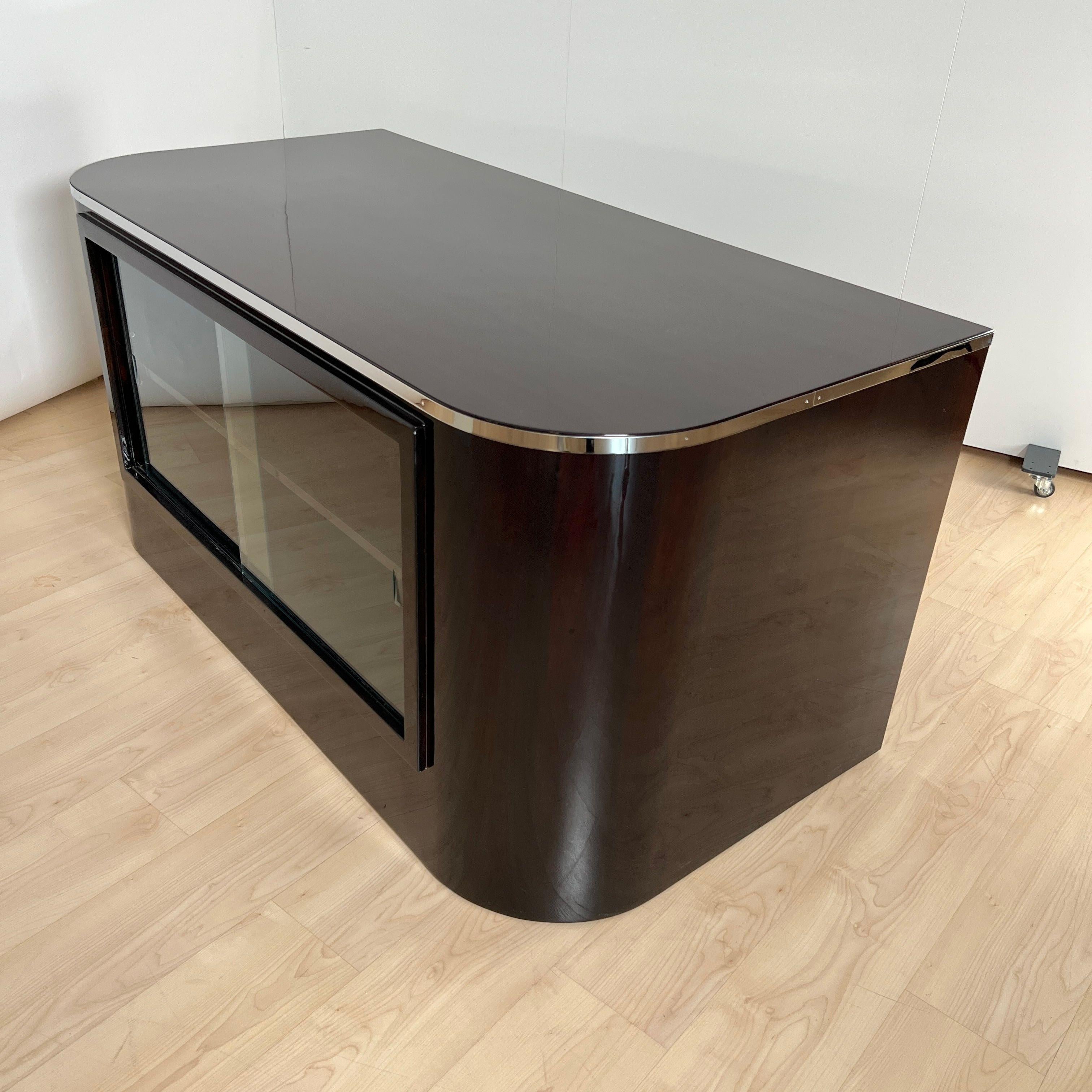 Early 20th Century Bauhaus Desk by Erich Dieckmann, Rosewood, Lacquer, Maple, Germany circa 1925 For Sale