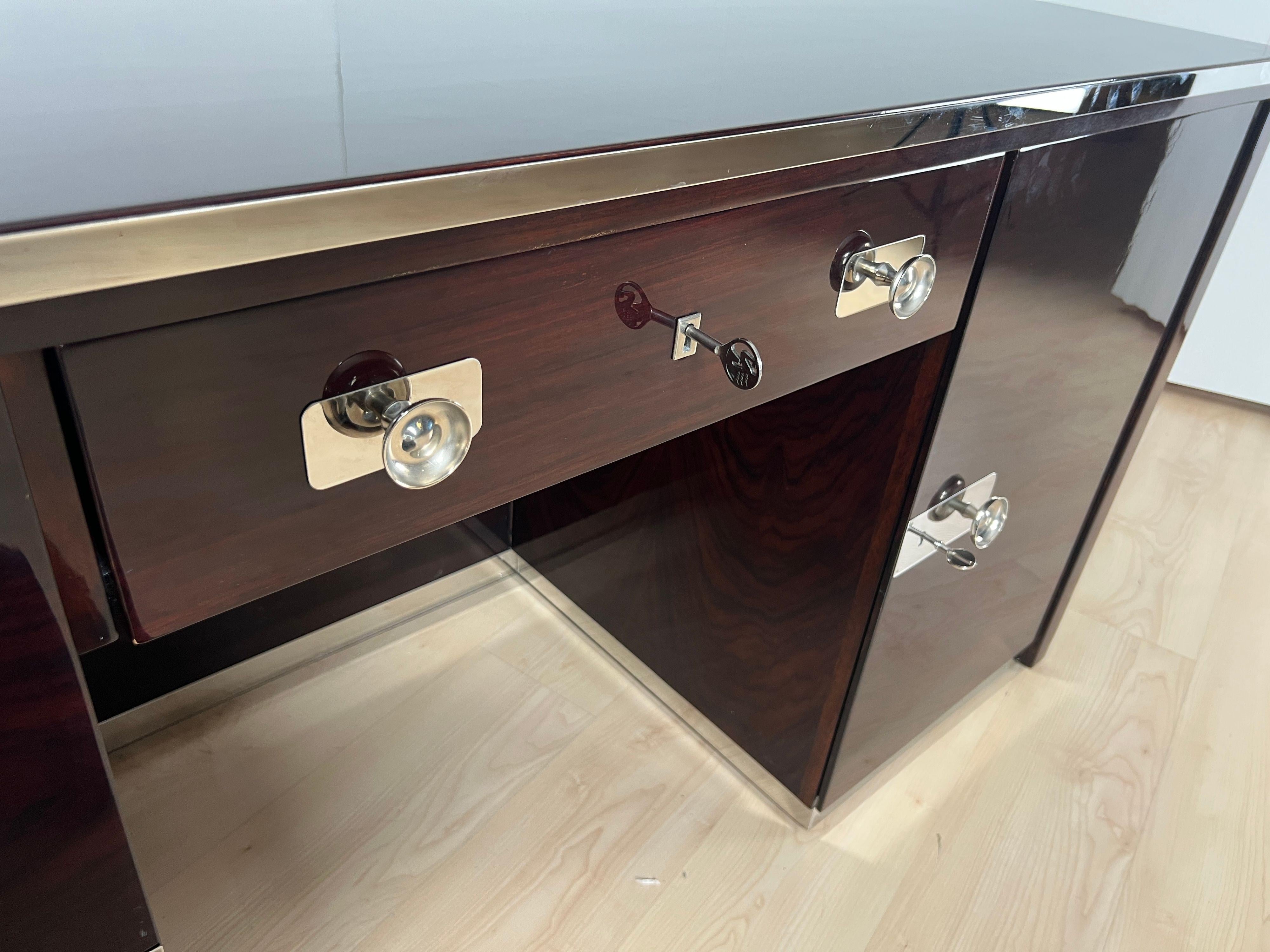Bauhaus Desk by Erich Dieckmann, Rosewood, Lacquer, Maple, Germany circa 1925 For Sale 8