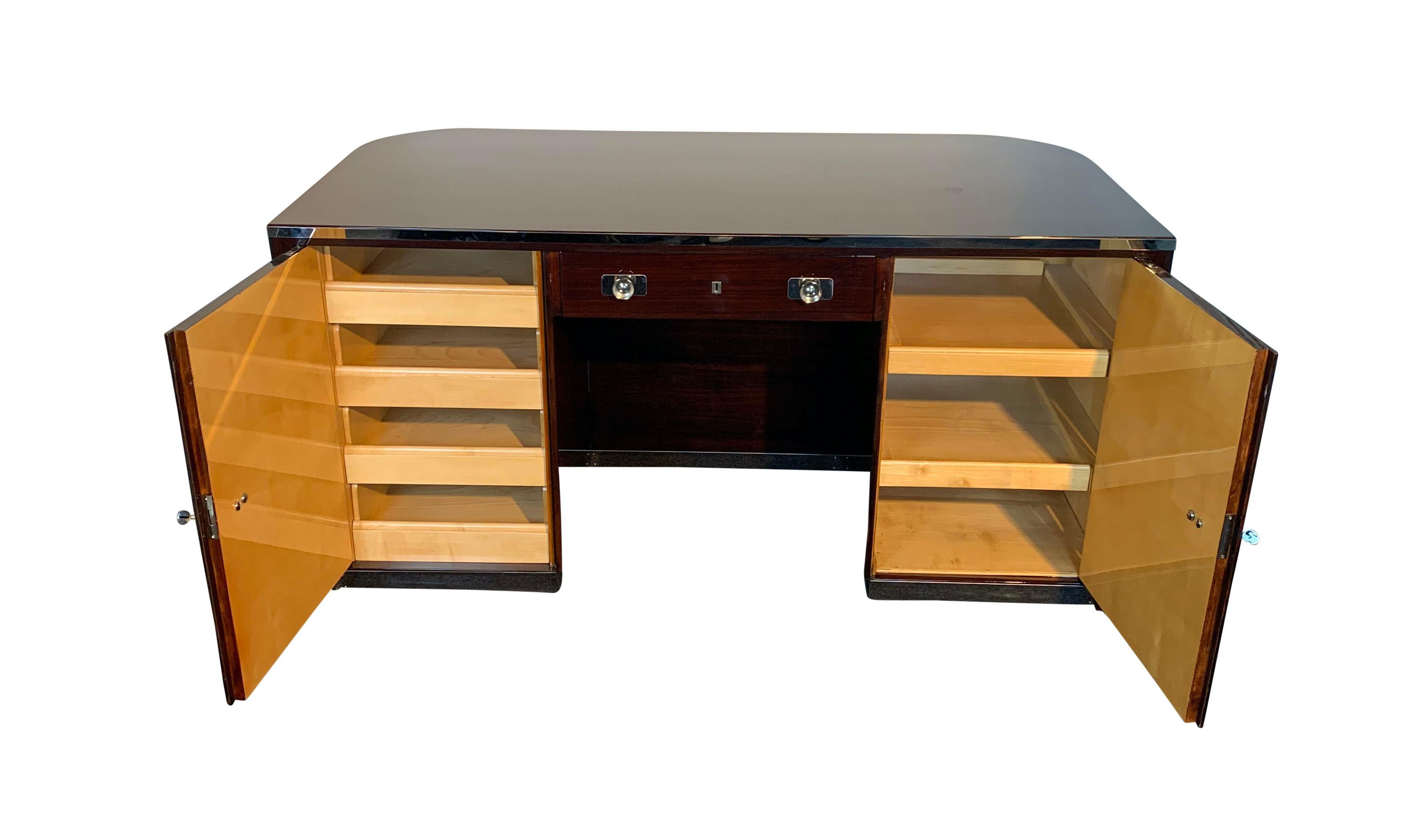 Bauhaus Desk by Erich Diekmann, Rosewood Veneer, Restored, Germany, 1920s In Good Condition For Sale In Regensburg, DE