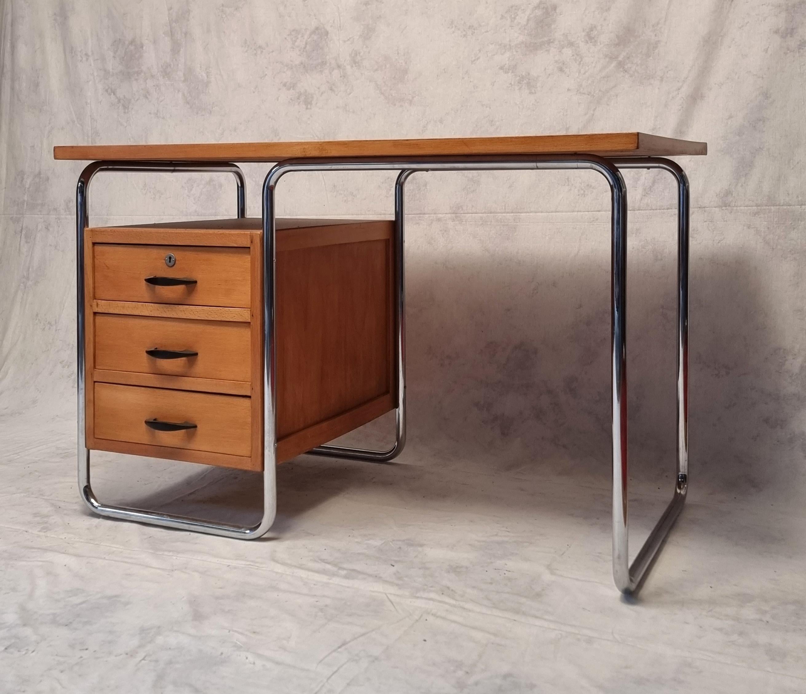Office of Czech designer Rudolf Vichr from the Bauhaus period produced by Vichr & Co.
The Bauhaus movement was born following the Great War in 1919 and brings together multiple disciplines including architecture, design and art as a whole. It was