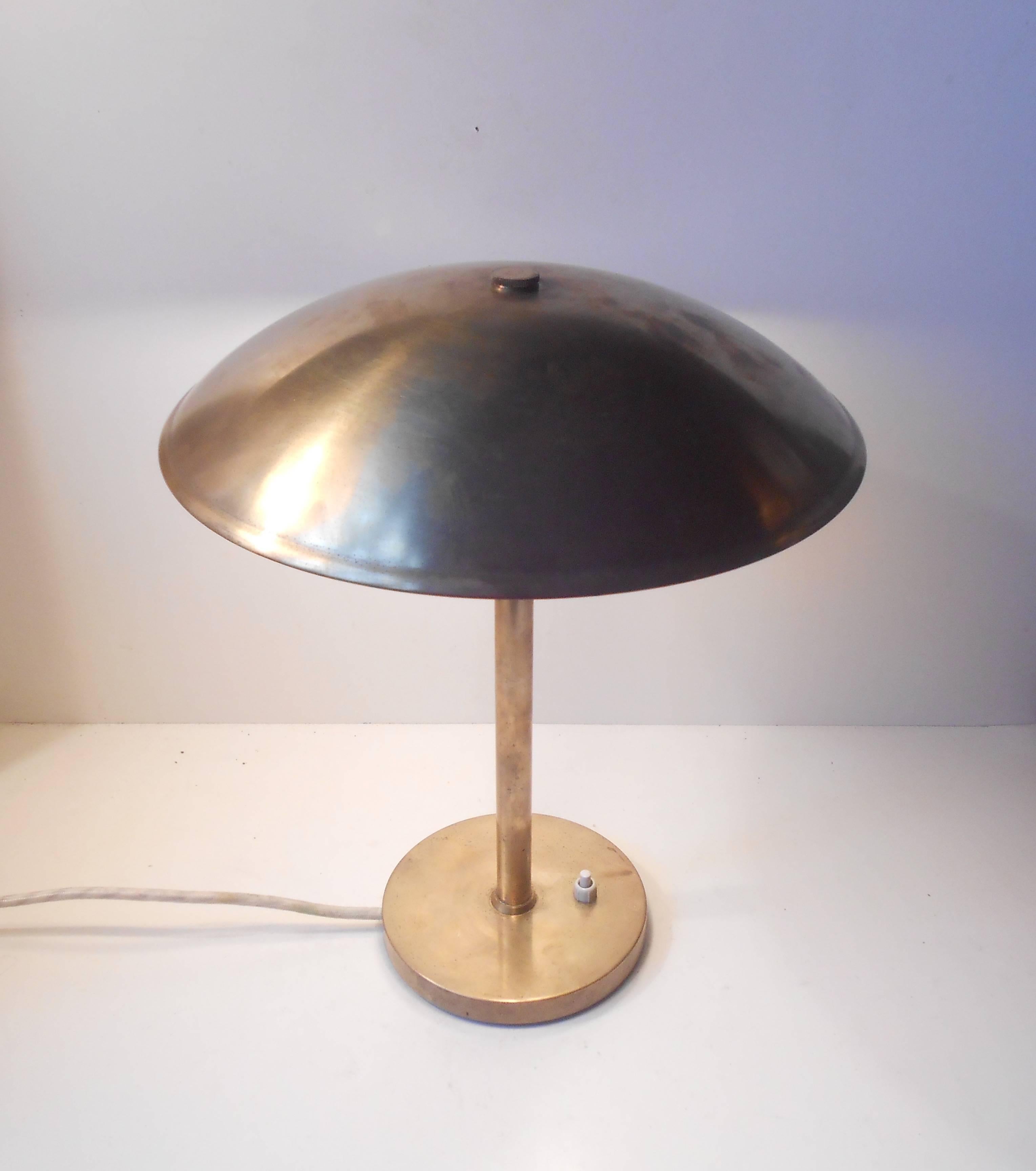 Bauhaus Desk Lamp in Brass by Lyfa, Denmark, 1930s In Good Condition In Esbjerg, DK