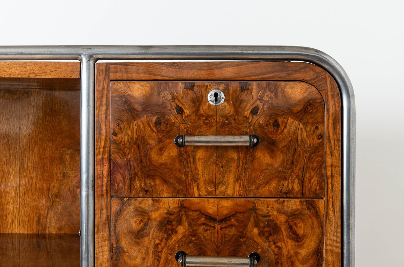 Bauhaus Era Bookcase, Tubular Steel Base, Walnut Veneer, 1930s For Sale 1