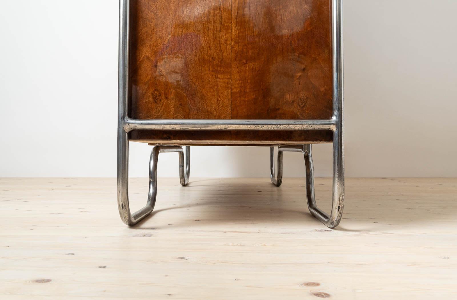 Bauhaus Era Bookcase, Tubular Steel Base, Walnut Veneer, 1930s For Sale 4