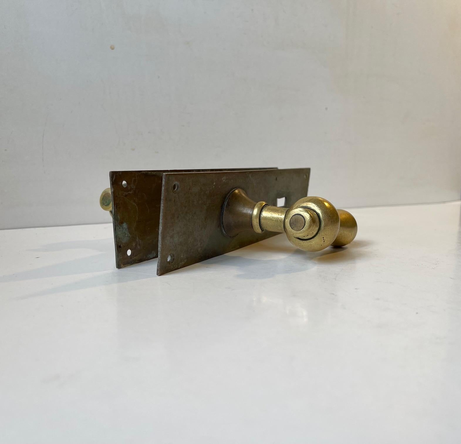 Bauhaus Era Door Handle Set in Bronze and Brass, 1930s, 1 Set In Good Condition For Sale In Esbjerg, DK