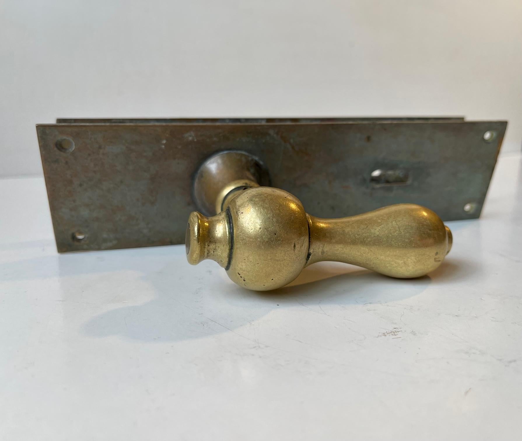 Mid-20th Century Bauhaus Era Door Handle Set in Bronze and Brass, 1930s, 1 Set For Sale