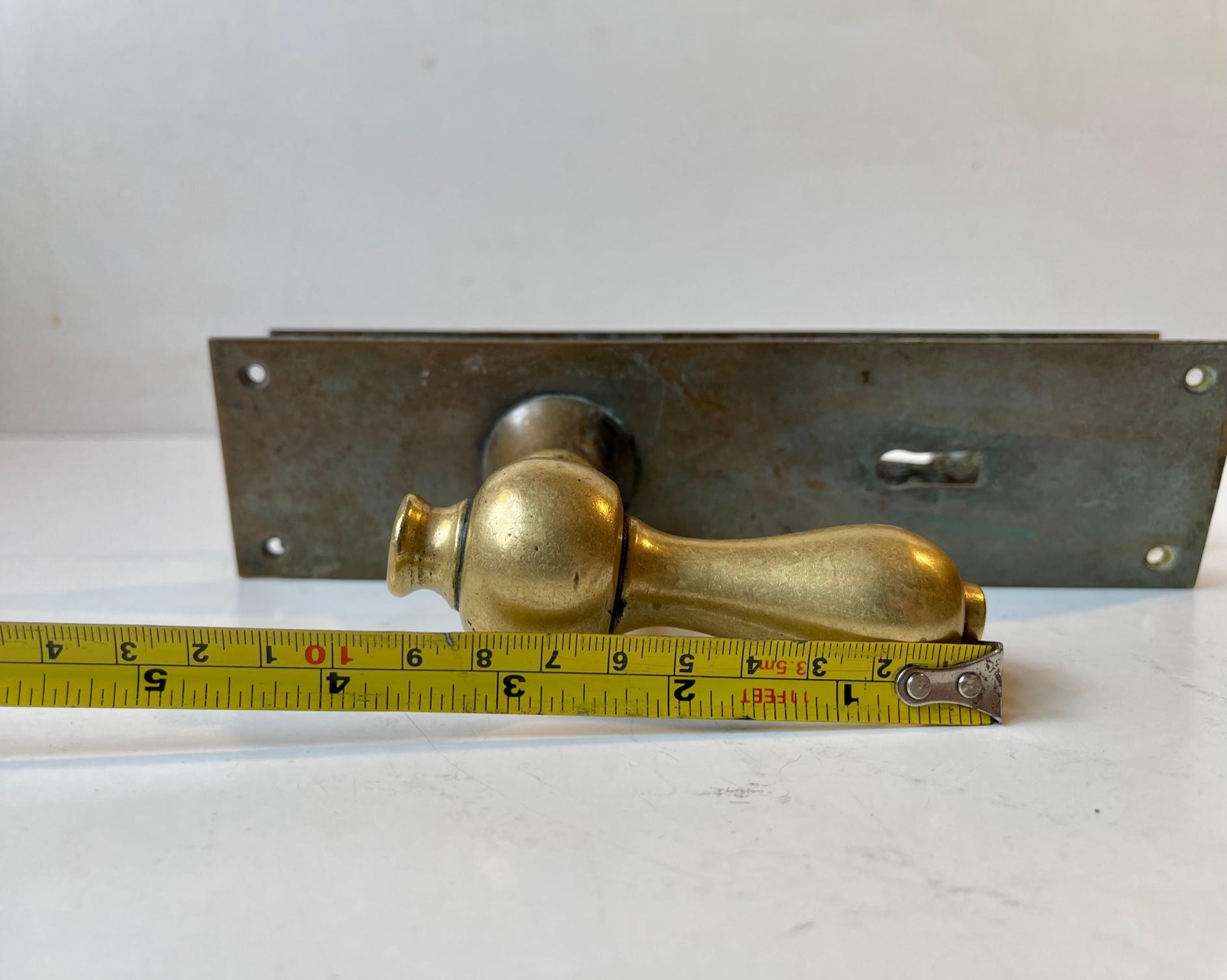 Bauhaus Era Door Handle Set in Bronze and Brass, 1930s, 1 Set For Sale 1