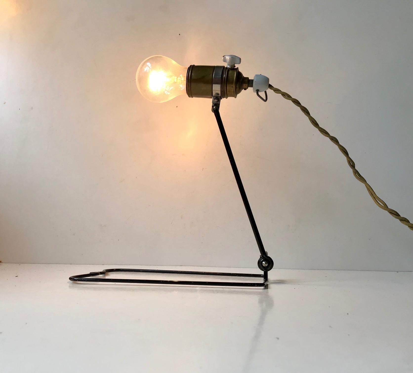 Lampe de garage:: d'atelier ou de table de l'ère Bauhaus:: Besiva:: Allemagne:: années 1930 Bon état - En vente à Esbjerg, DK