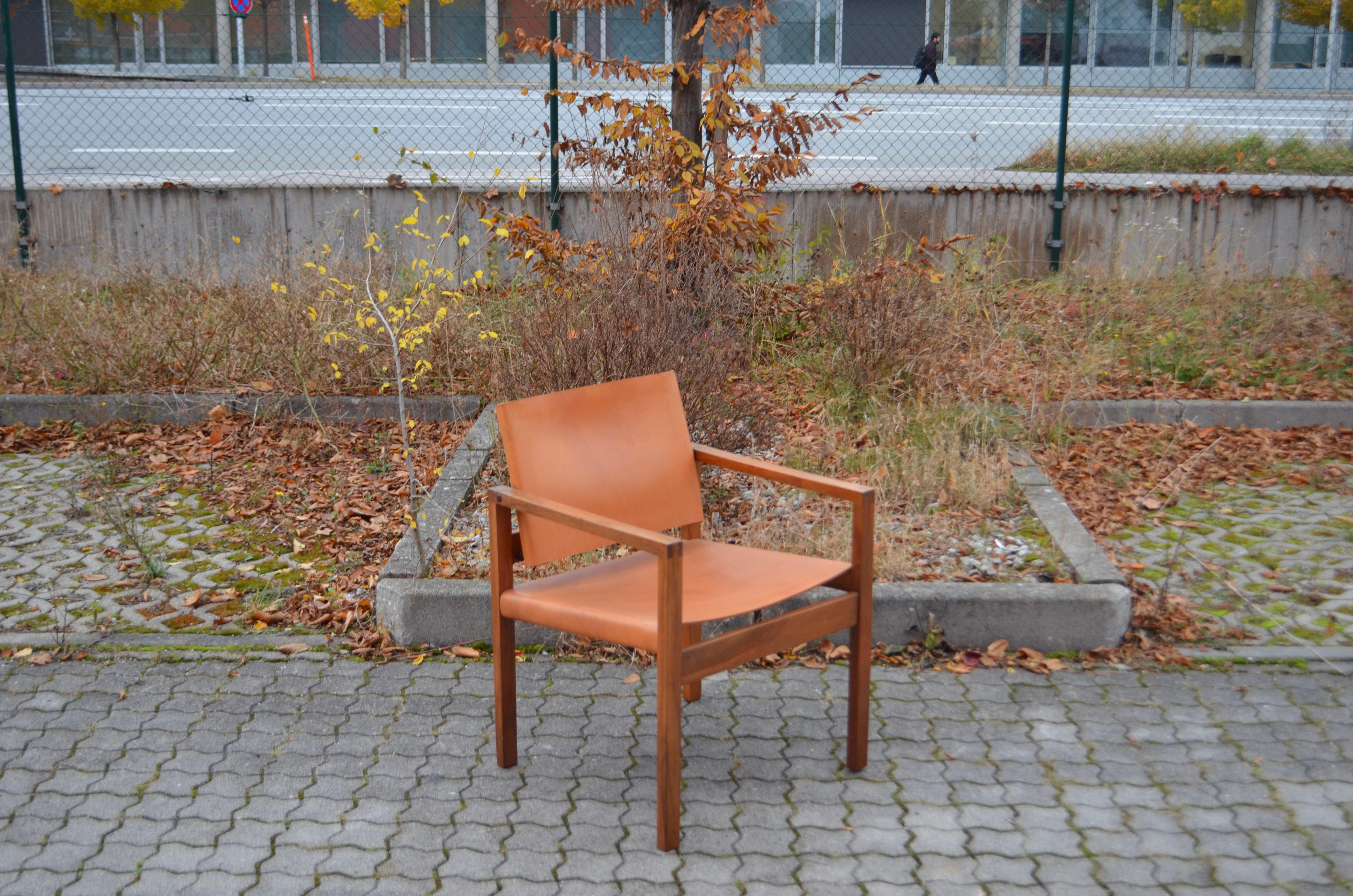 Bauhaus Era Minimalist Modernist Cognac Saddle Leather Lounge Chair Armchair For Sale 2