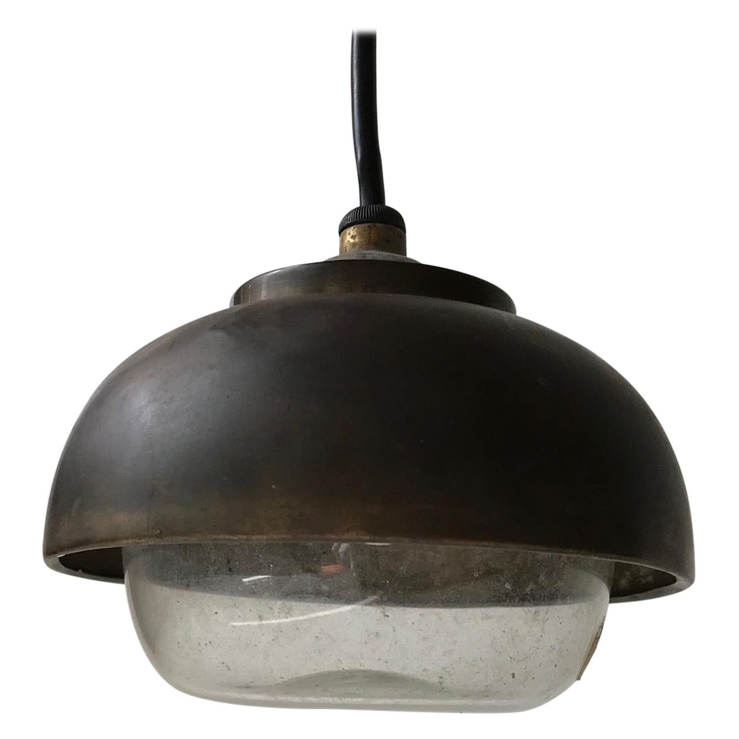 Lampe suspendue nautique en laiton et verre de l'époque du Bauhaus, années 1930