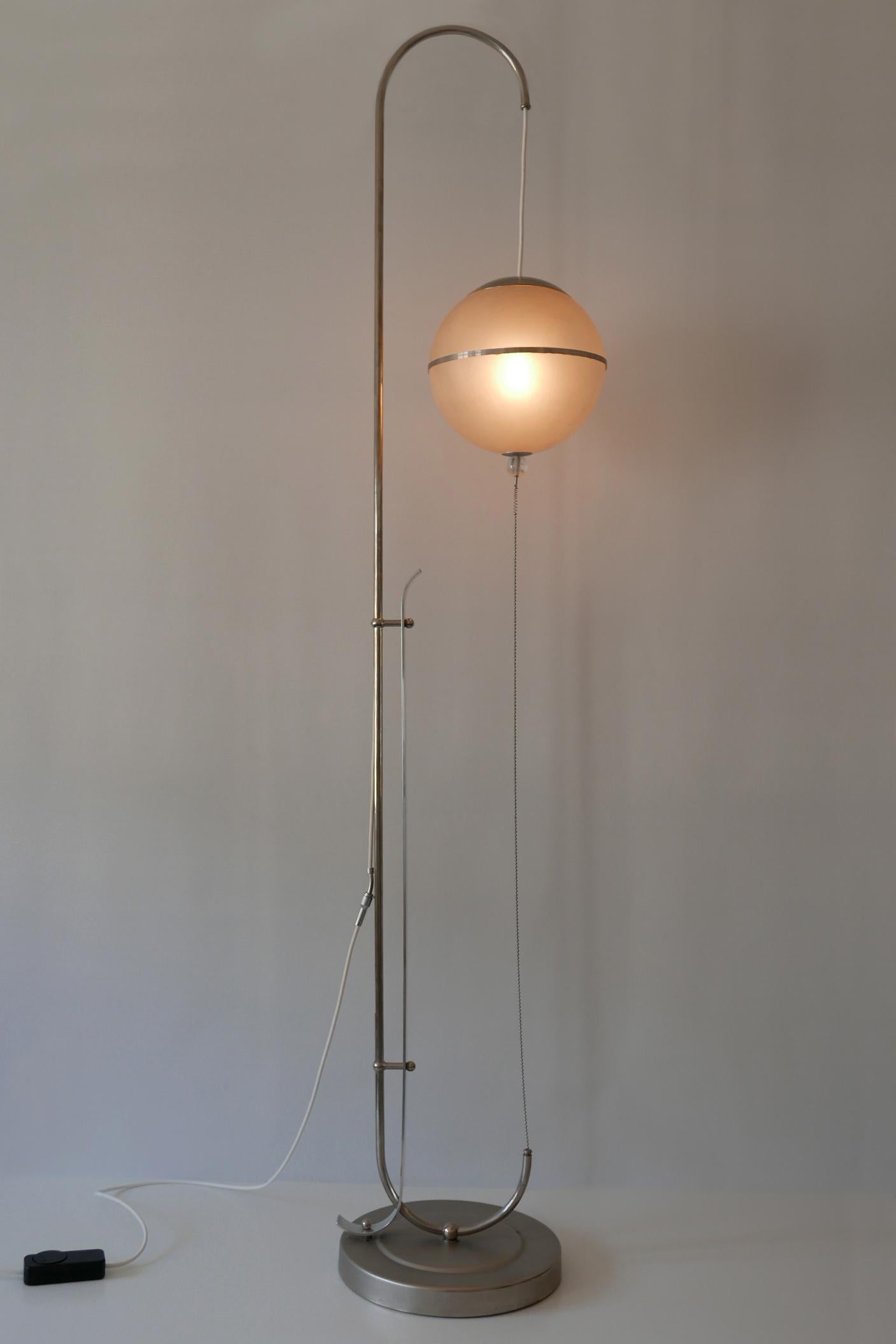 Bauhaus Floor Lamp by Karl Trabert for Schanzenbach & Co 1930s Germany In Good Condition For Sale In Munich, DE