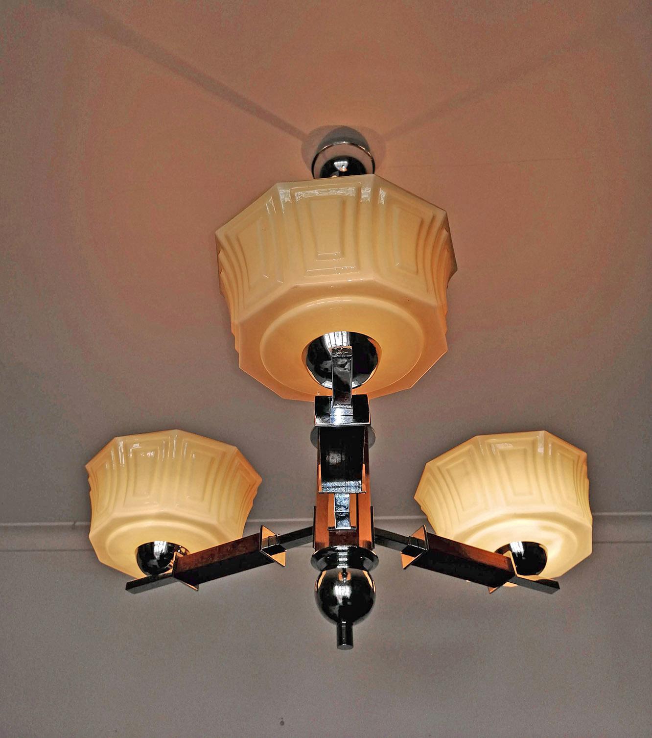 Bauhaus French Art Deco Opaline Amber Glass Shades Chrome and Wood Chandelier For Sale 3