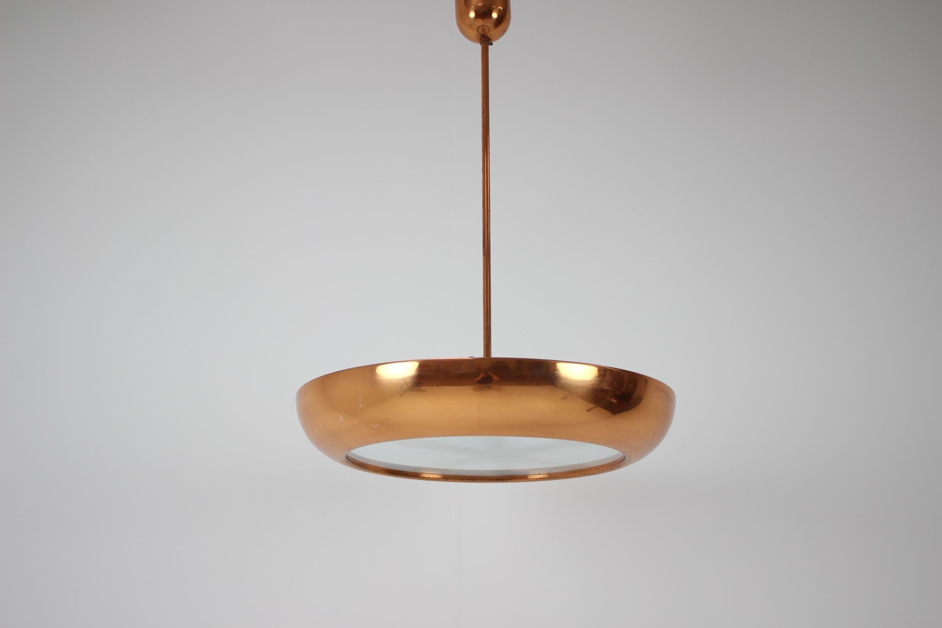 - made in Czechoslovakia
- made of metal
- re-polished
- fully functional
- good, original condition.