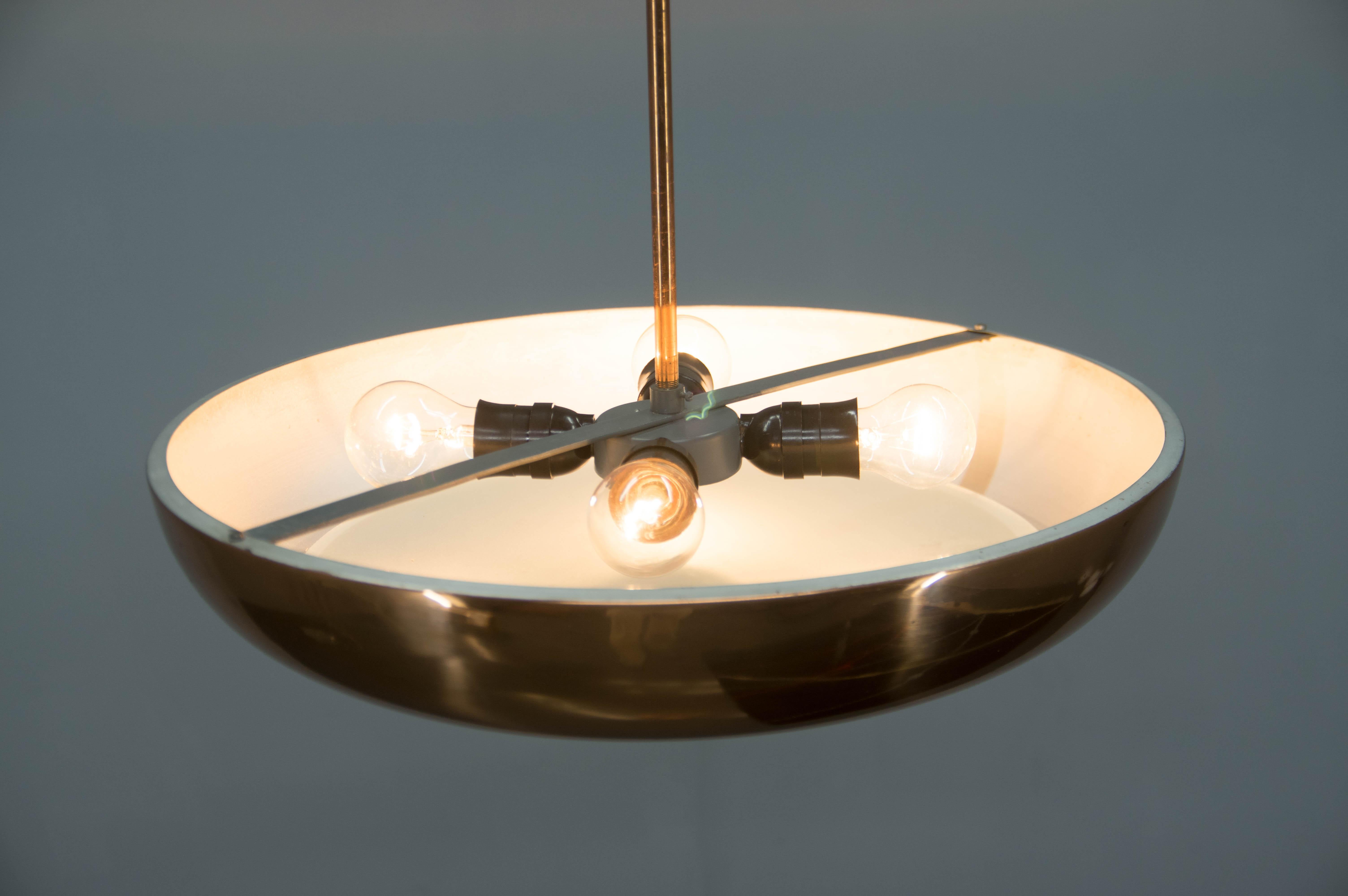 Bauhaus/ Functionalistischer Kupfer-Kronleuchter UFO, 1930er Jahre im Zustand „Gut“ im Angebot in Praha, CZ