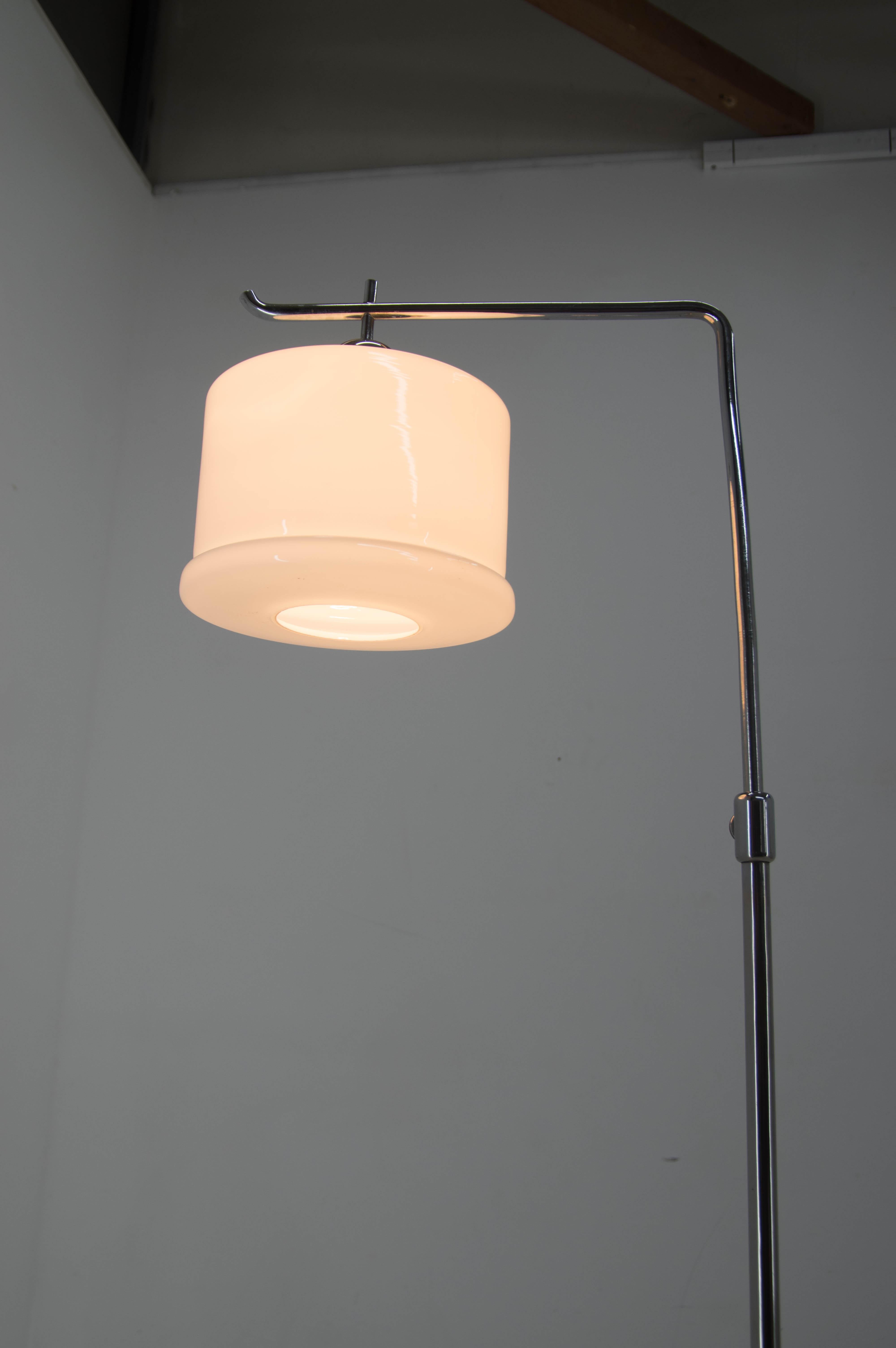 Bauhaus / Functionalist Floor Lamp, 1930s In Fair Condition For Sale In Praha, CZ