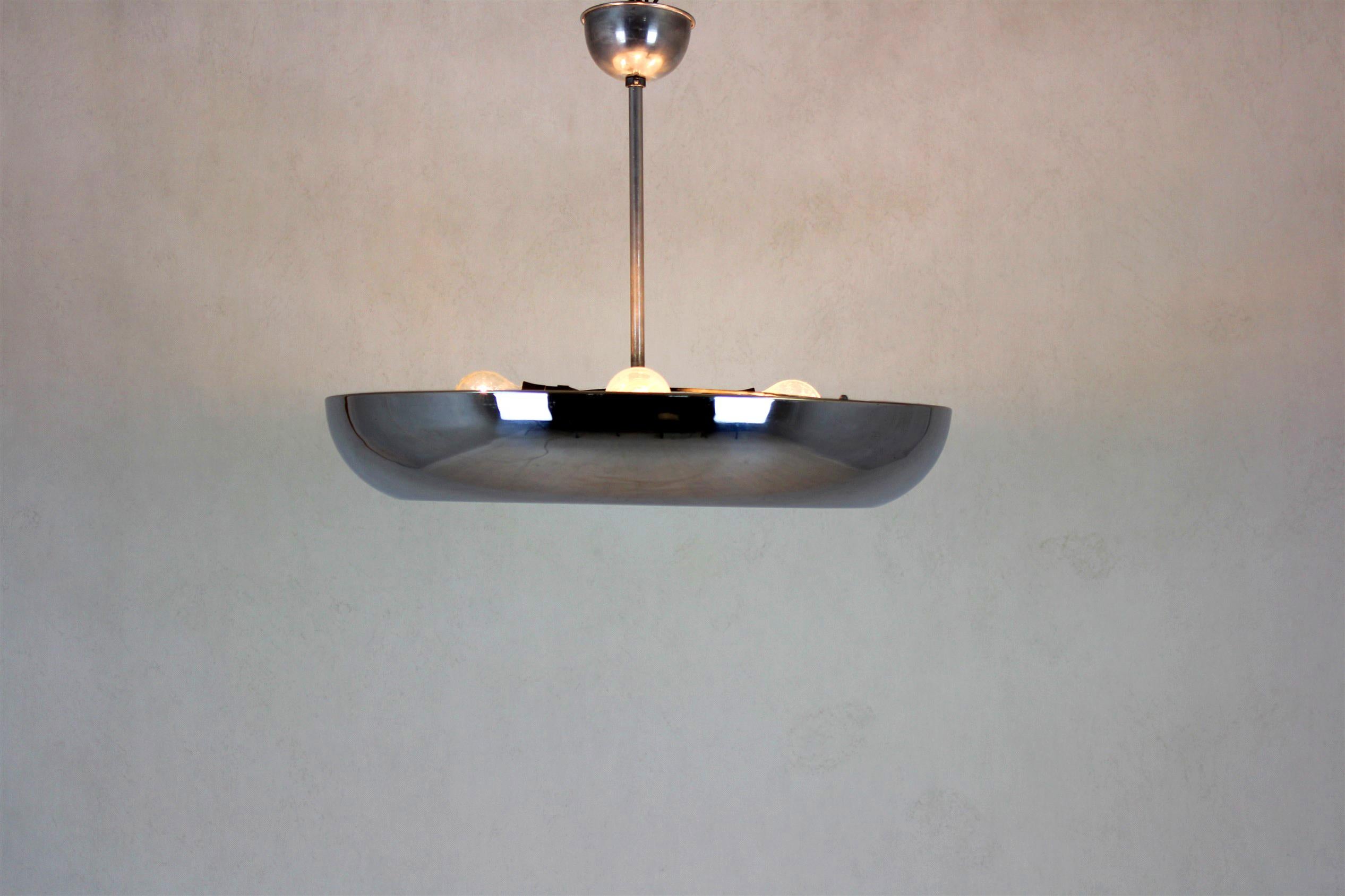 Lampe à suspension Ufo fonctionnelle du Bauhaus de Josef Hurka pour Napako, années 1930 en vente 5