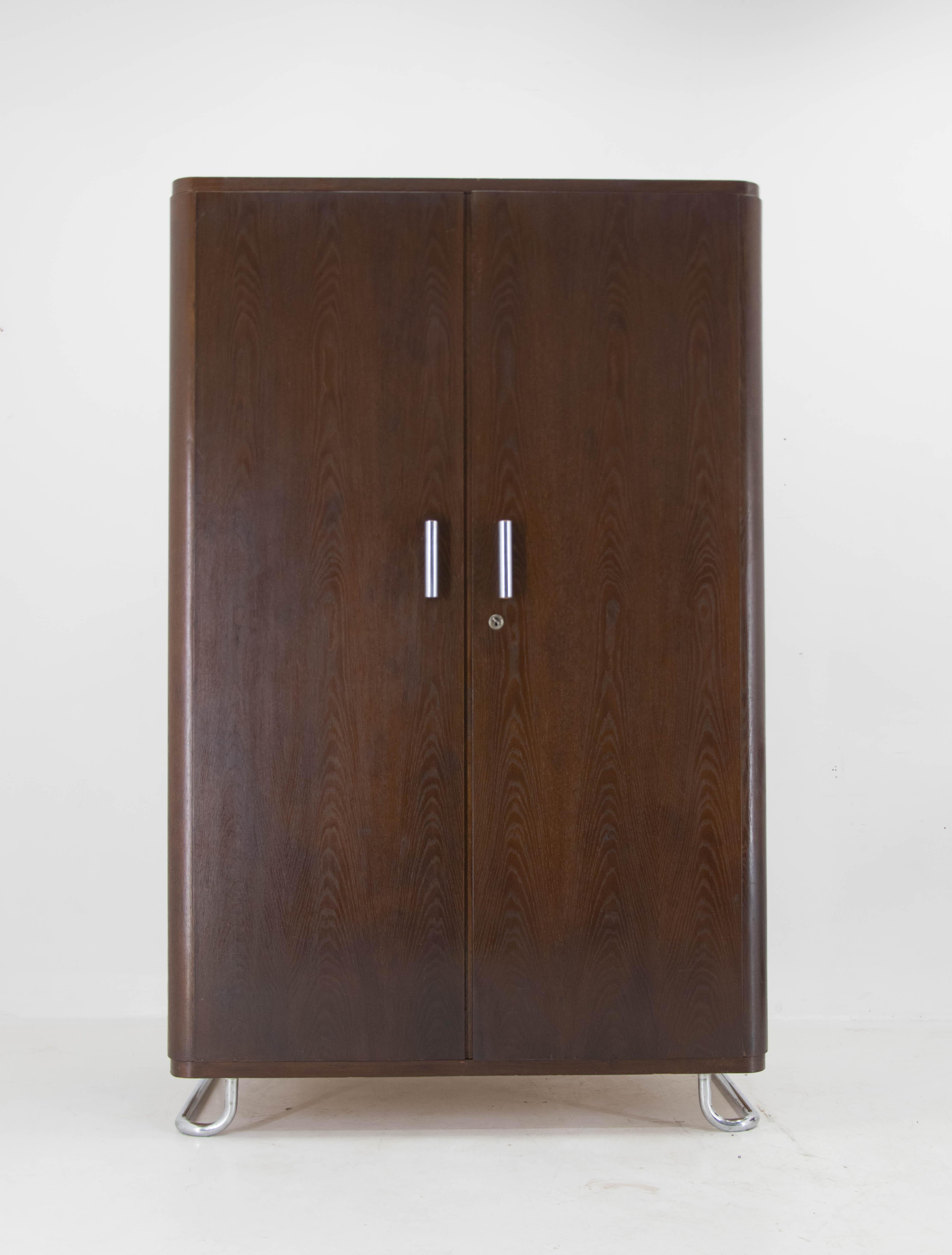 Bauhaus Armoire fonctionnelle de Hynek Gottwald, années 1930