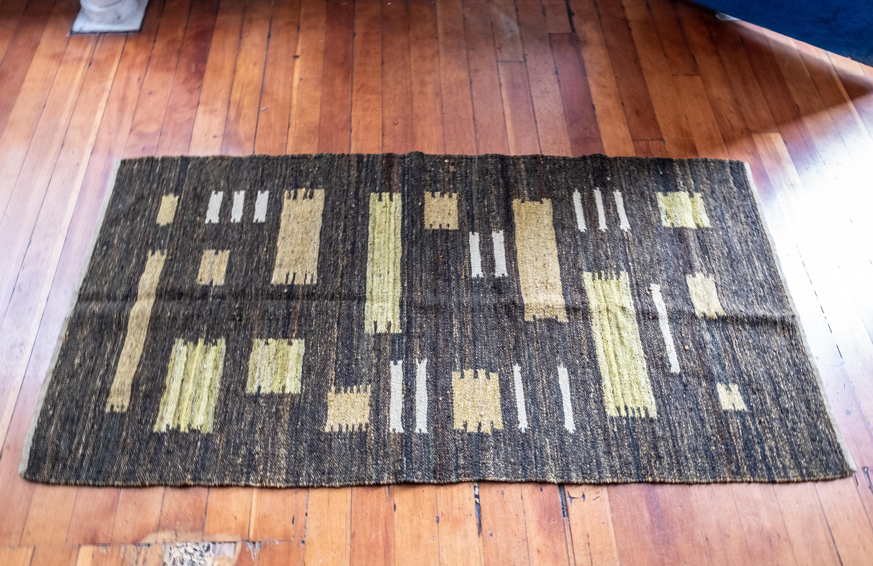 Bauhaus Geometric Flat-Weave Rug In Good Condition For Sale In San Diego, CA