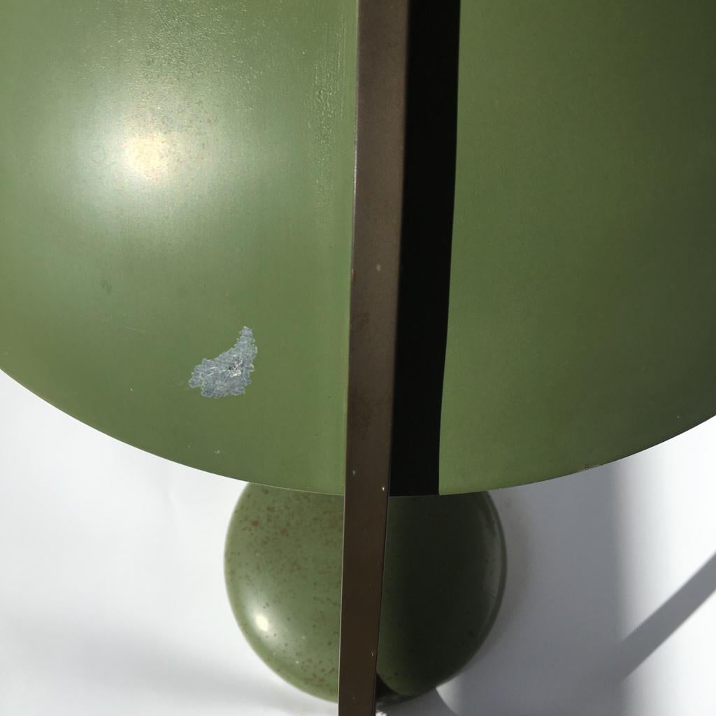 Bauhaus German Green Metal and Brass Desk Lamp, 1930s For Sale 12