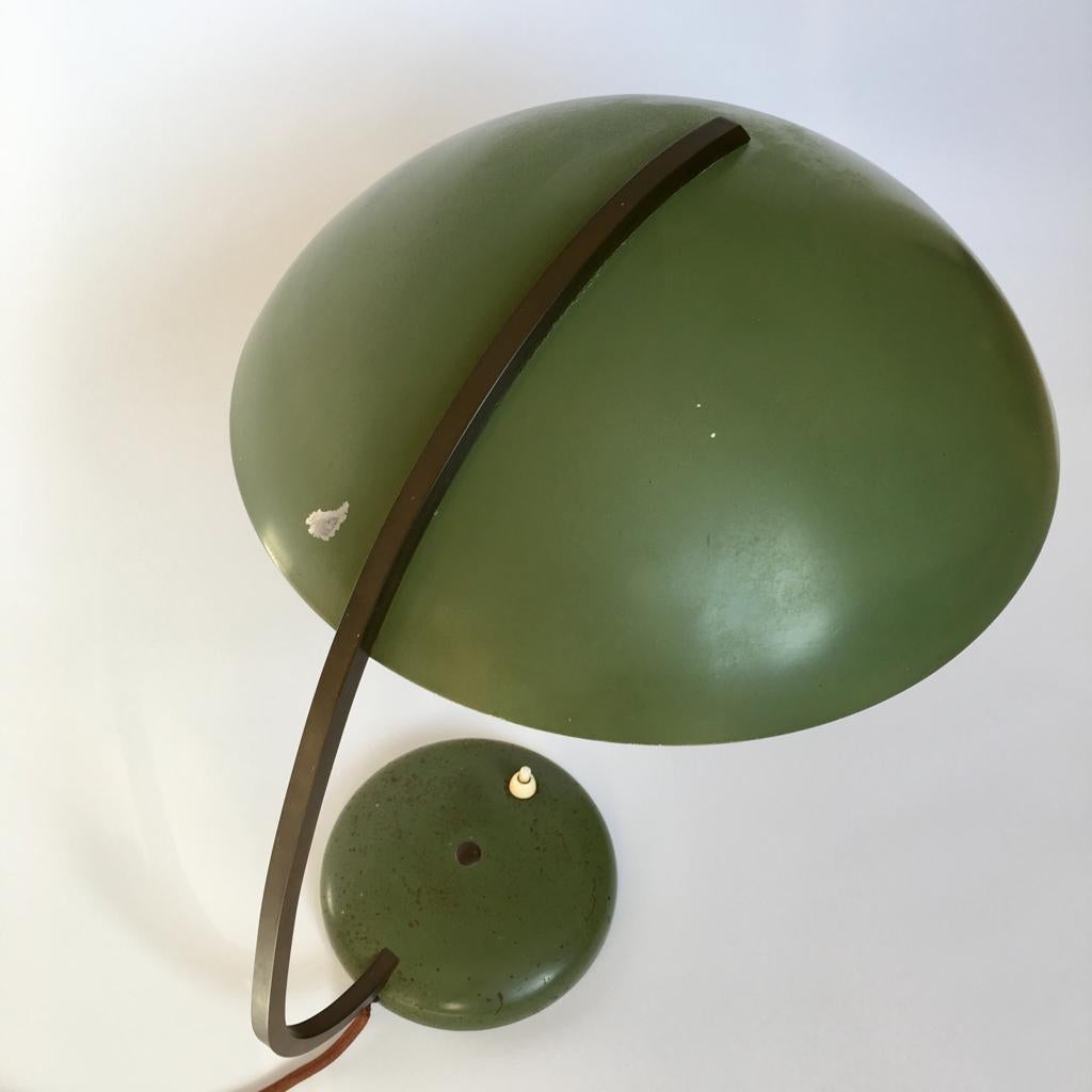 Bauhaus German Green Metal and Brass Desk Lamp, 1930s For Sale 1