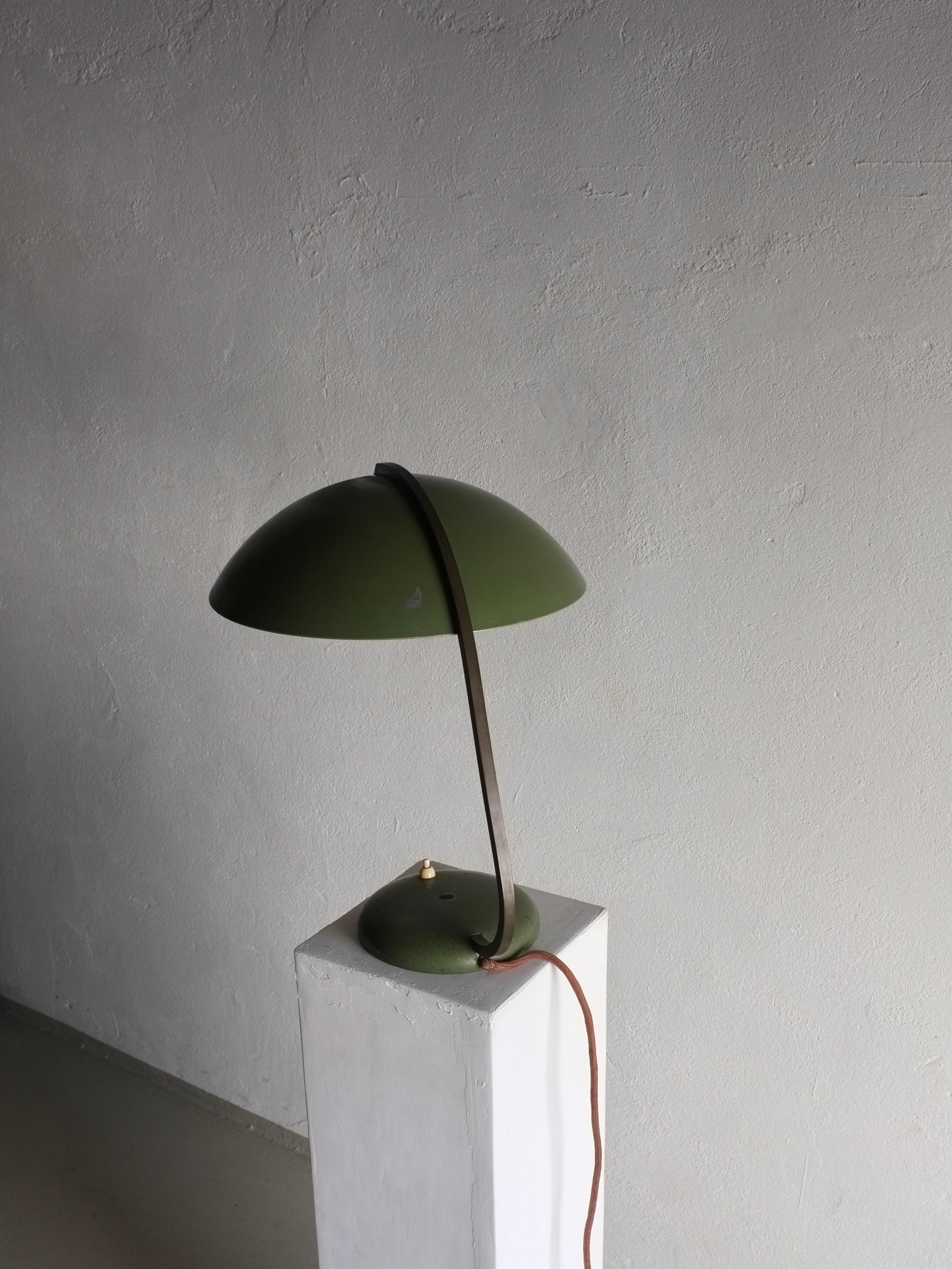 Bauhaus Green Metal Desk Lamp, Germany, 1930s In Good Condition In Rīga, LV