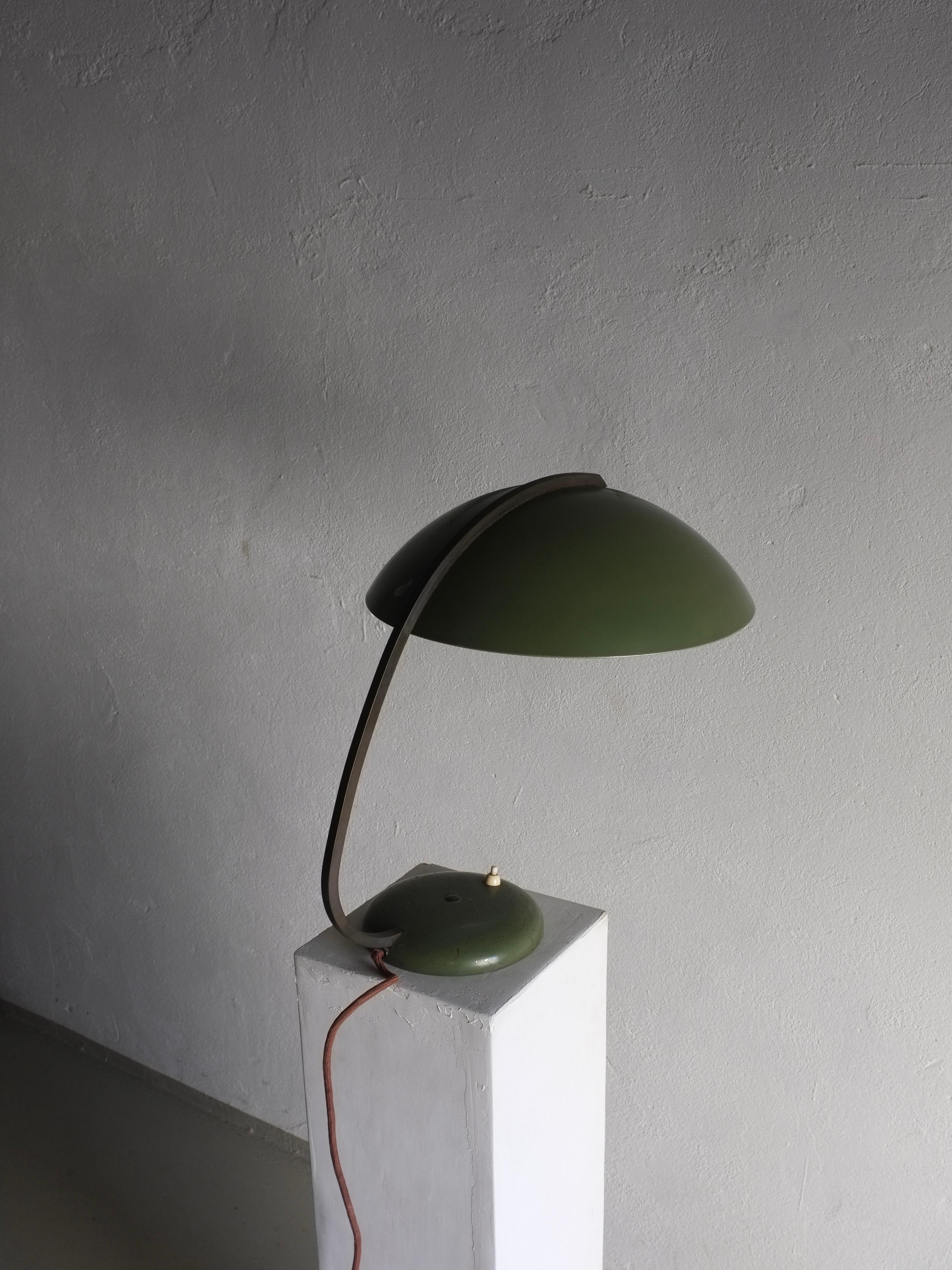 Mid-20th Century Bauhaus Green Metal Desk Lamp, Germany, 1930s