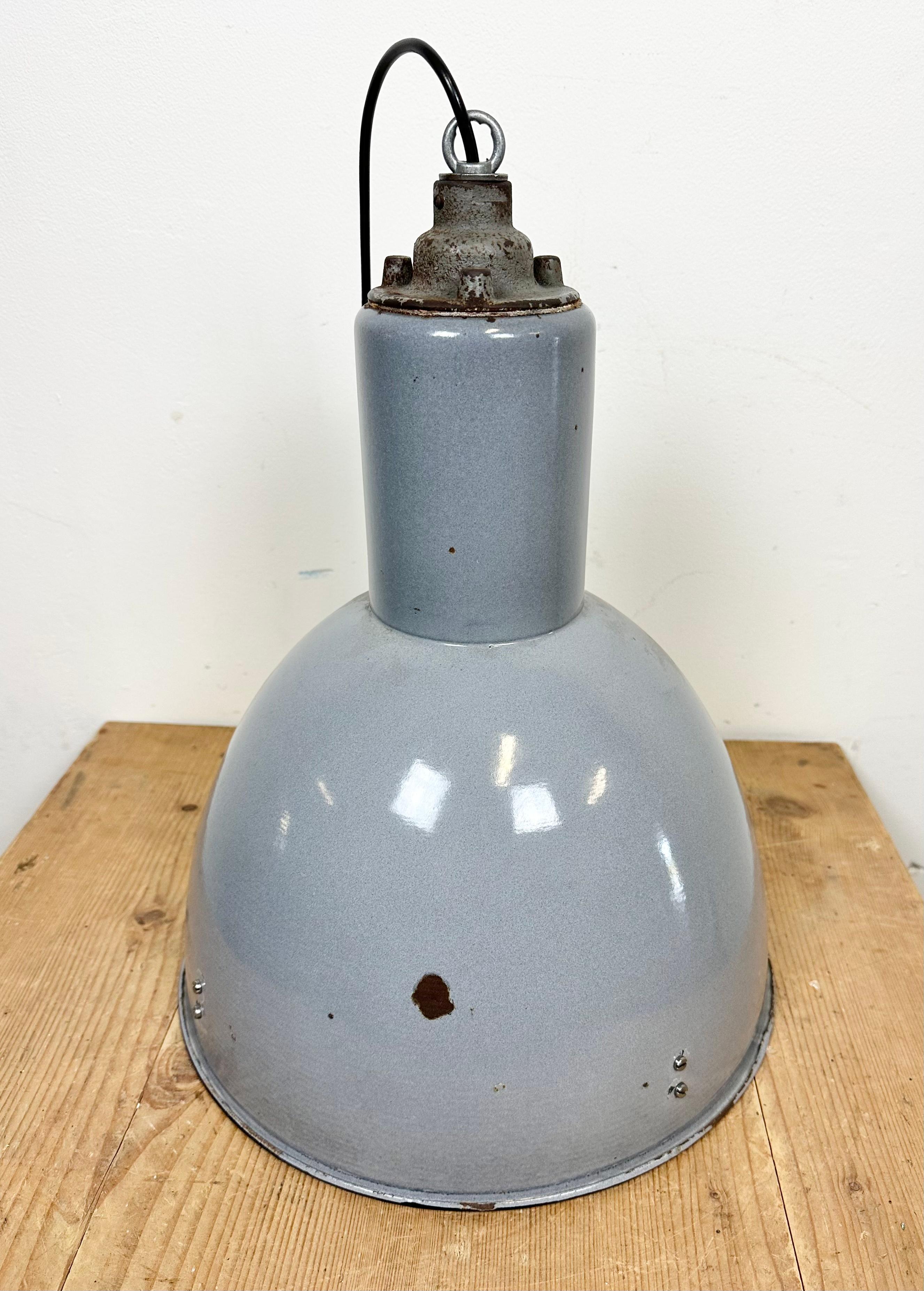 Bauhaus Grey Enamel Industrial Pendant Lamp, 1950s For Sale 7