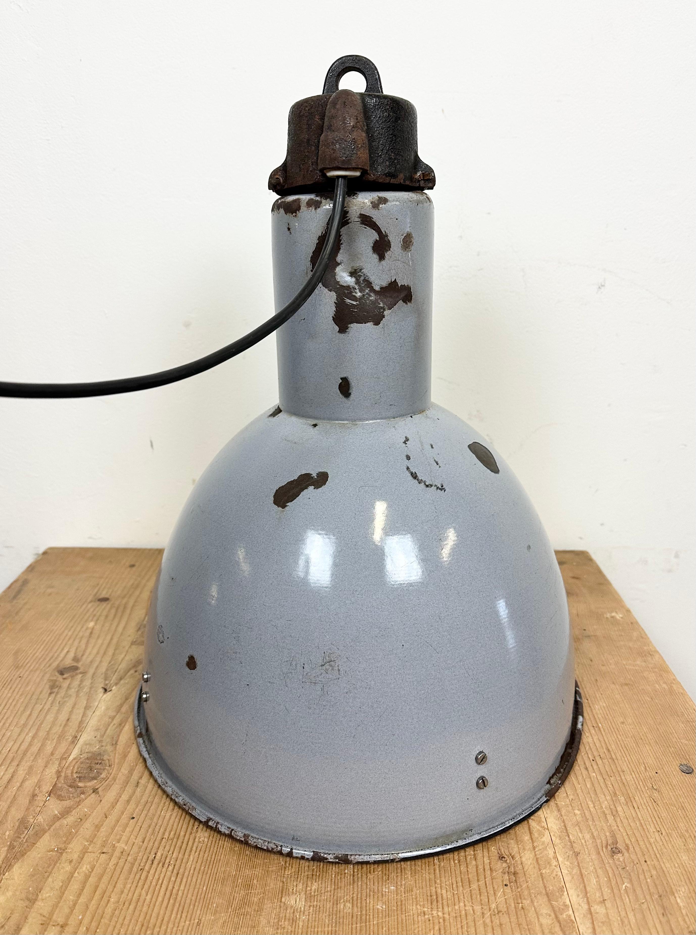 Bauhaus Grey Enamel Industrial Pendant Lamp, 1950s For Sale 10