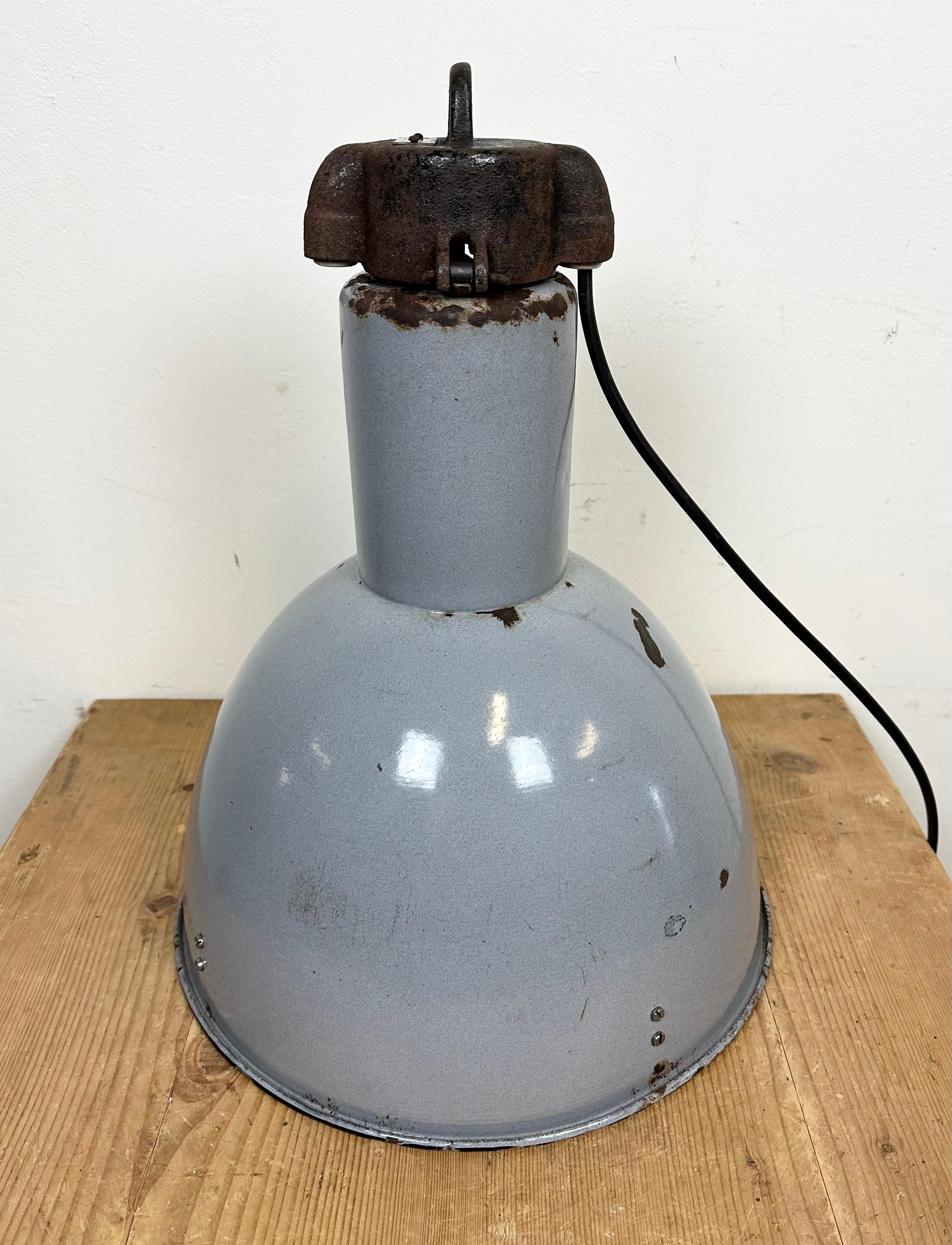 Bauhaus Grey Enamel Industrial Pendant Lamp, 1950s For Sale 12