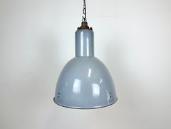 Lampada a sospensione industriale Bauhaus con smalto grigio, anni '50