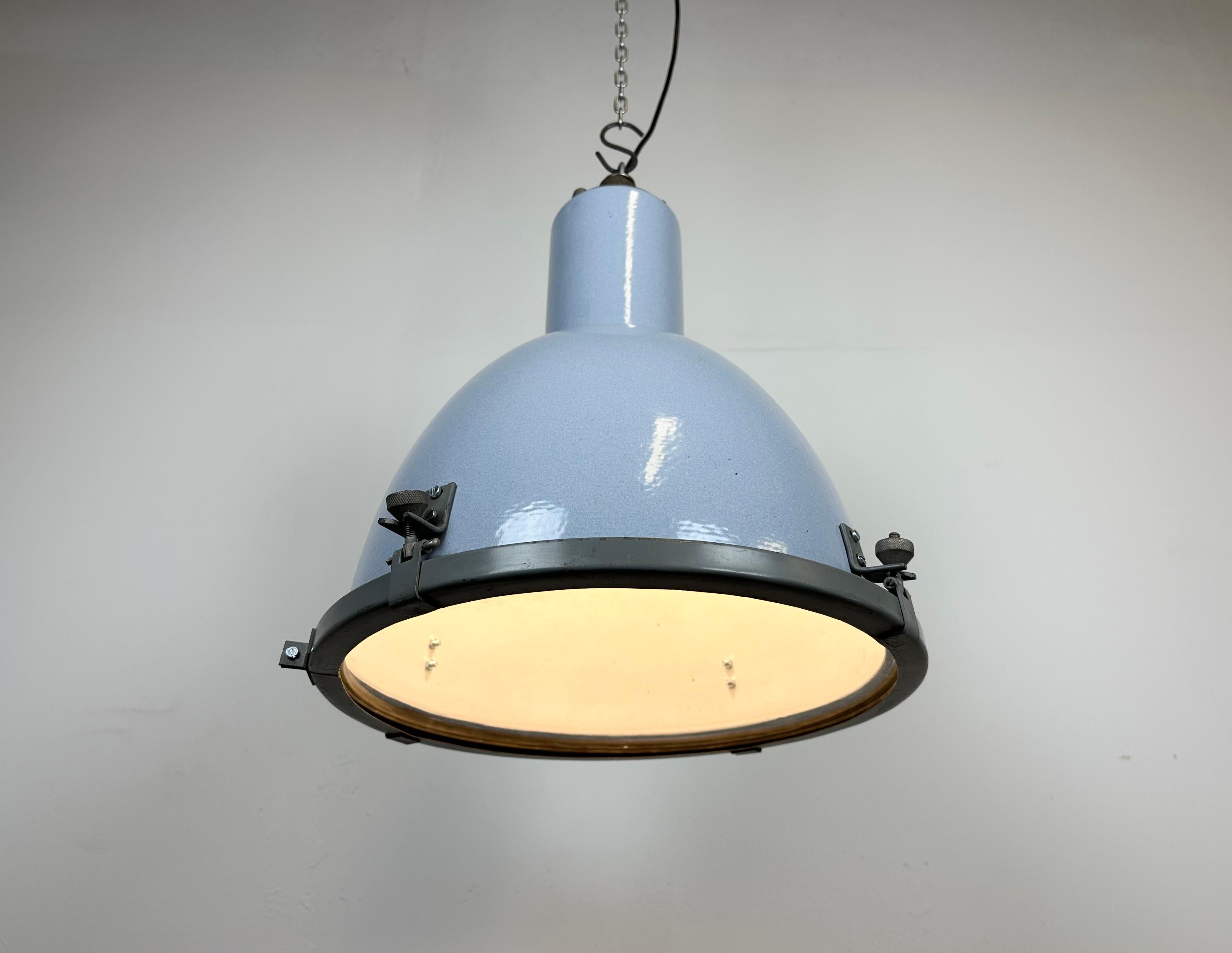 Bauhaus Grey Enamel Industrial Pendant Lamp with Glass Cover, 1950s For Sale 6