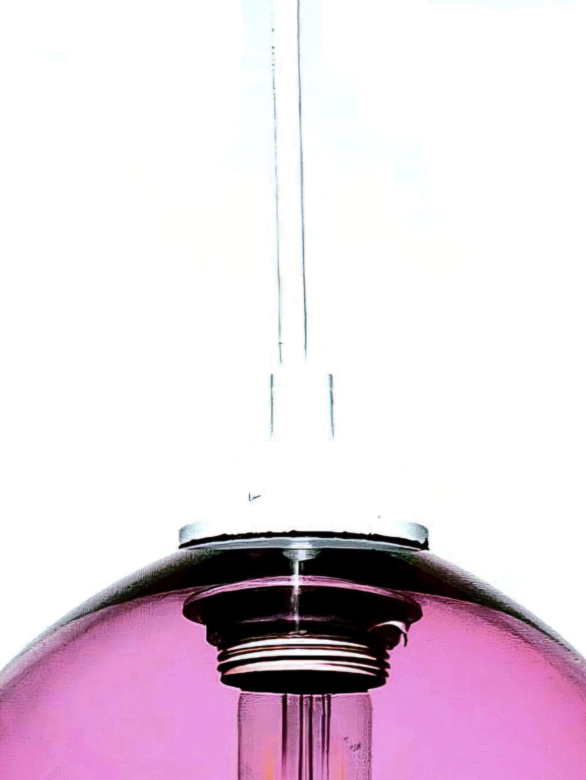 Pendentif orbe Bauhaus Groove Series en rubis, éclairage en verre moderne fait à la main Neuf - En vente à New York, NY
