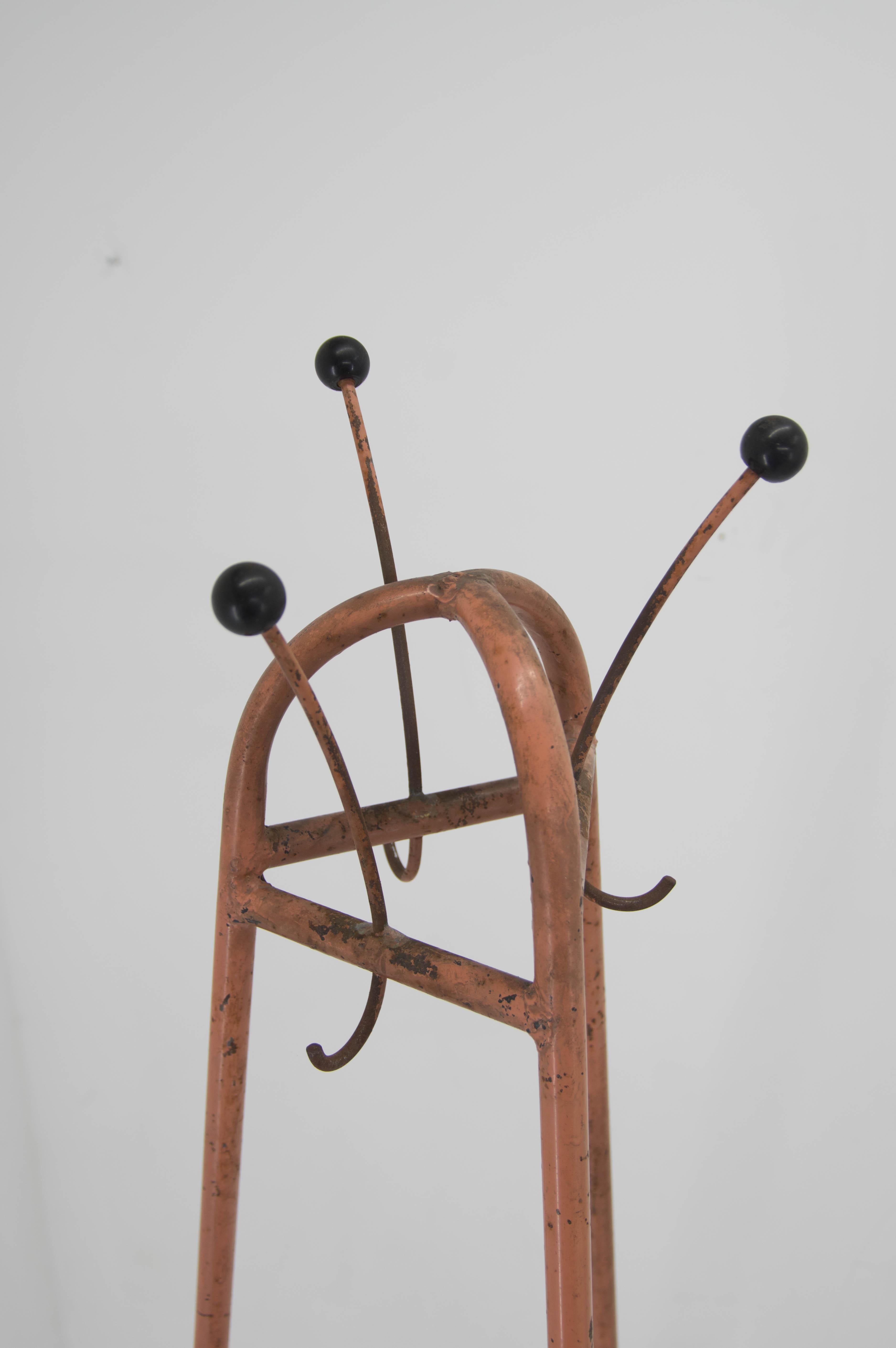 Bauhaus Industrial Pink Coat Stand, 1920s For Sale 2