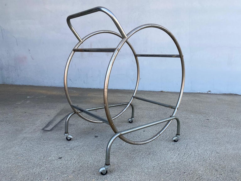 Bauhaus Inspired Art Deco Chrome Tubular Bar Cart In Excellent Condition For Sale In Van Nuys, CA