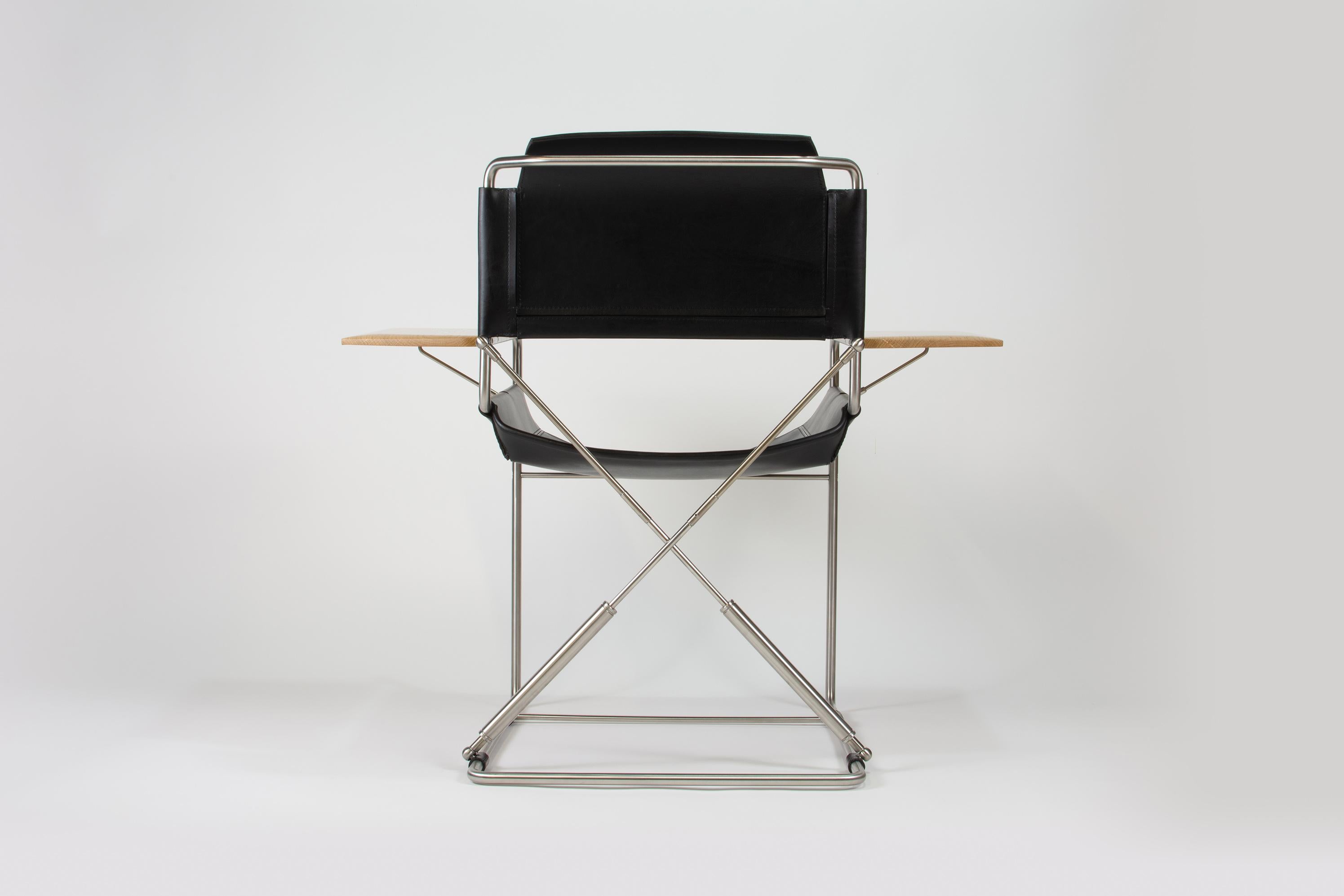 XXIe siècle et contemporain Chaise en cuir inspirée du Bauhaus permettant de basculer en vente