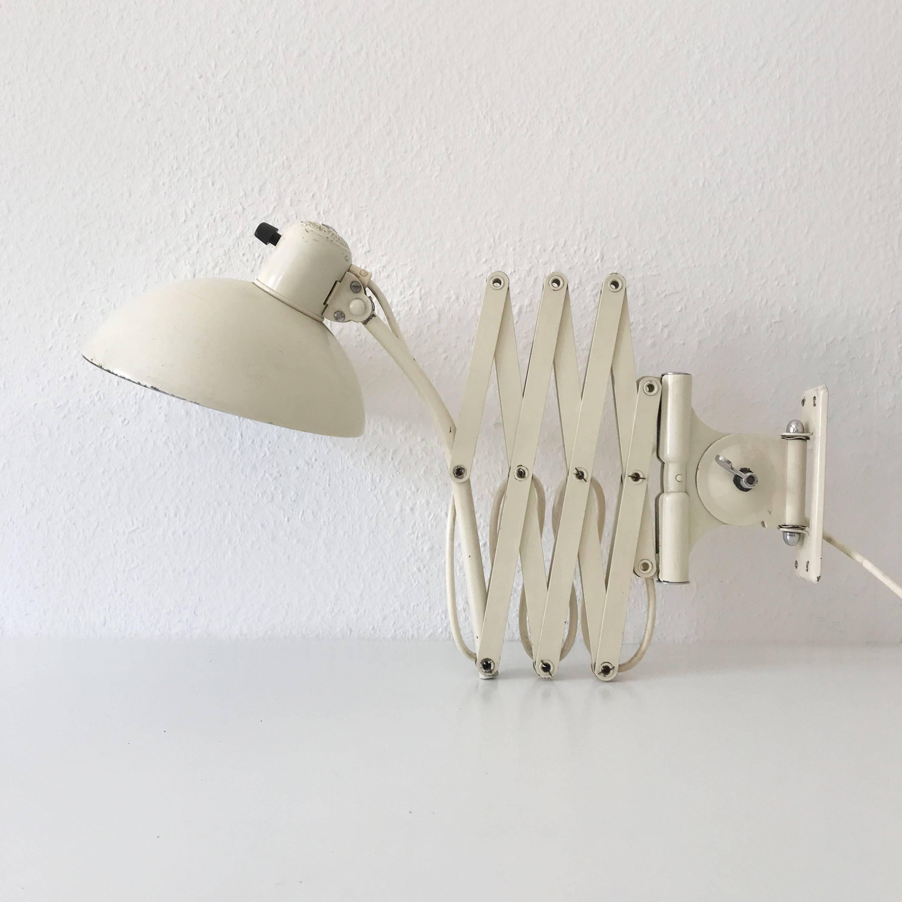 Bauhaus Kaiser Idell Scissor Wall Lamp by Christian Dell for Kaiser Leuchten In Good Condition In Munich, DE
