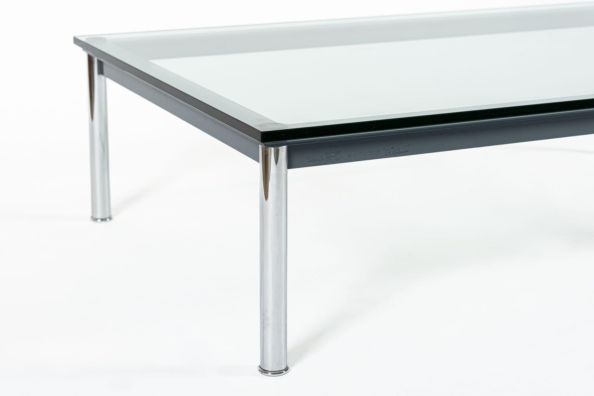 Bauhaus LC10-P Low Glass Coffee Table by Le Corbusier for Cassina 1