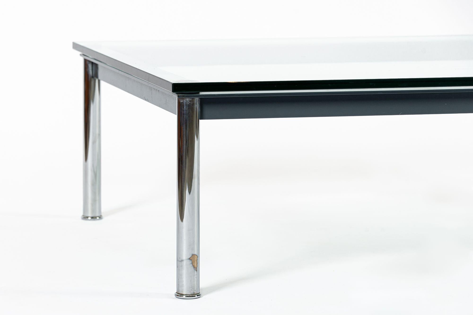 Bauhaus LC10-P Low Glass Coffee Table by Le Corbusier for Cassina 2